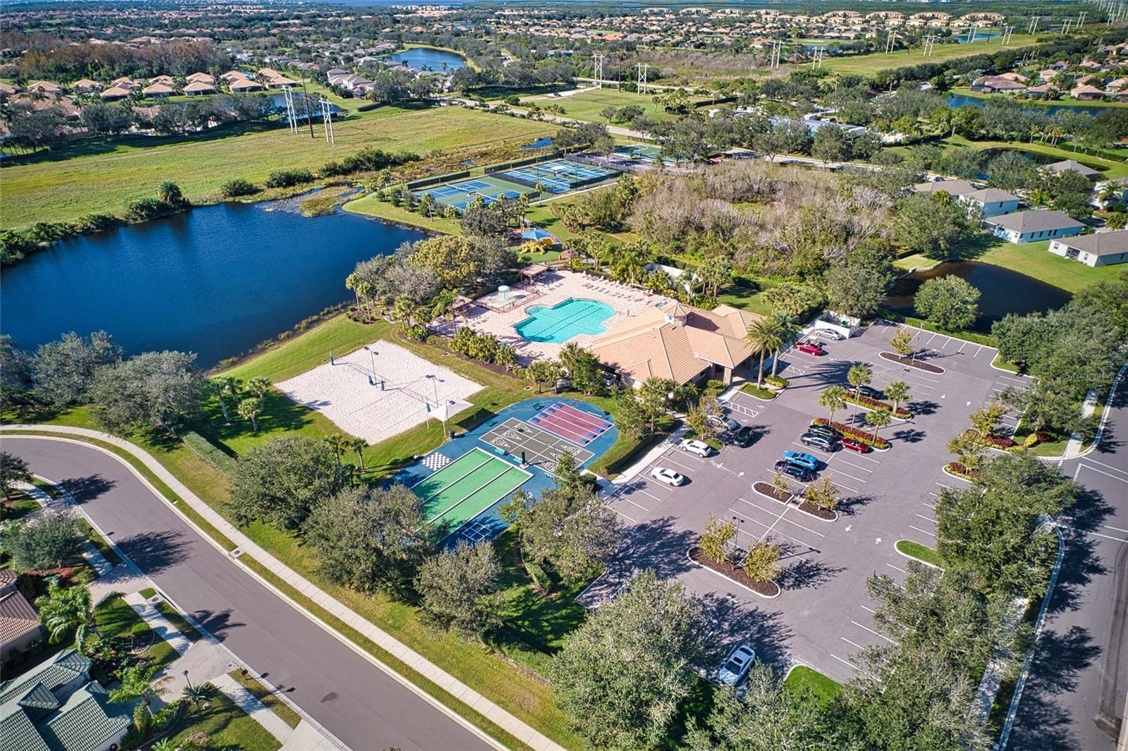 Image 67 of 81 For 163 Bridgewater Court