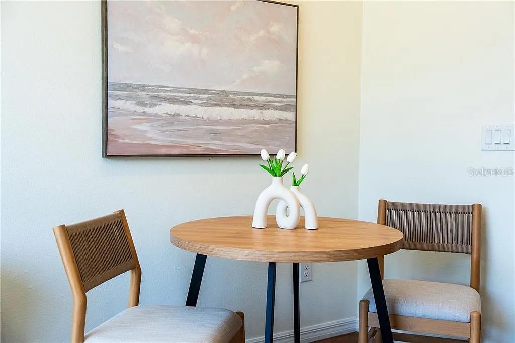 Image 5 of 20 For 11617 Glenside Terrace