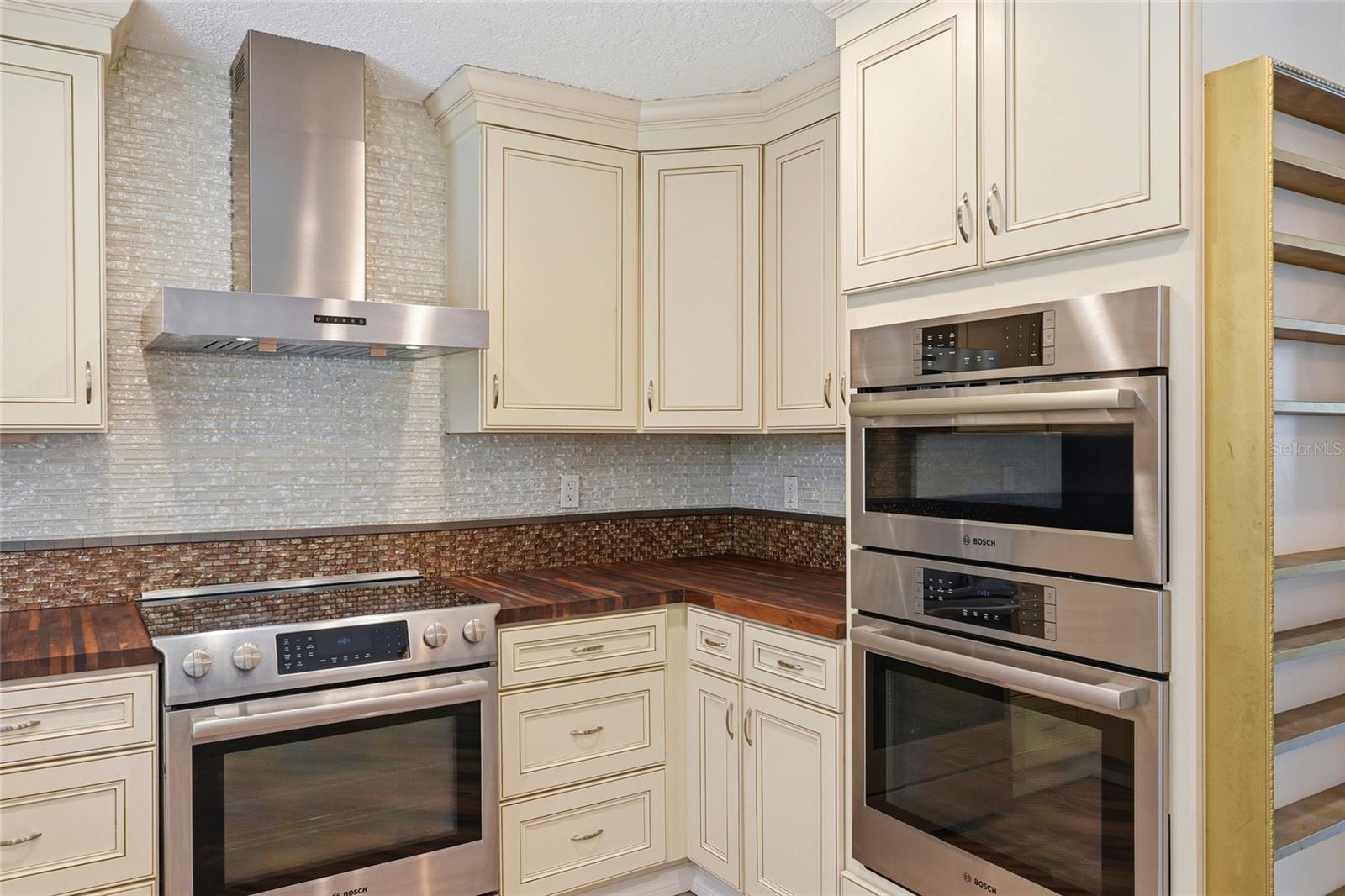 Image 12 of 55 For 4701 Atlantic Avenue