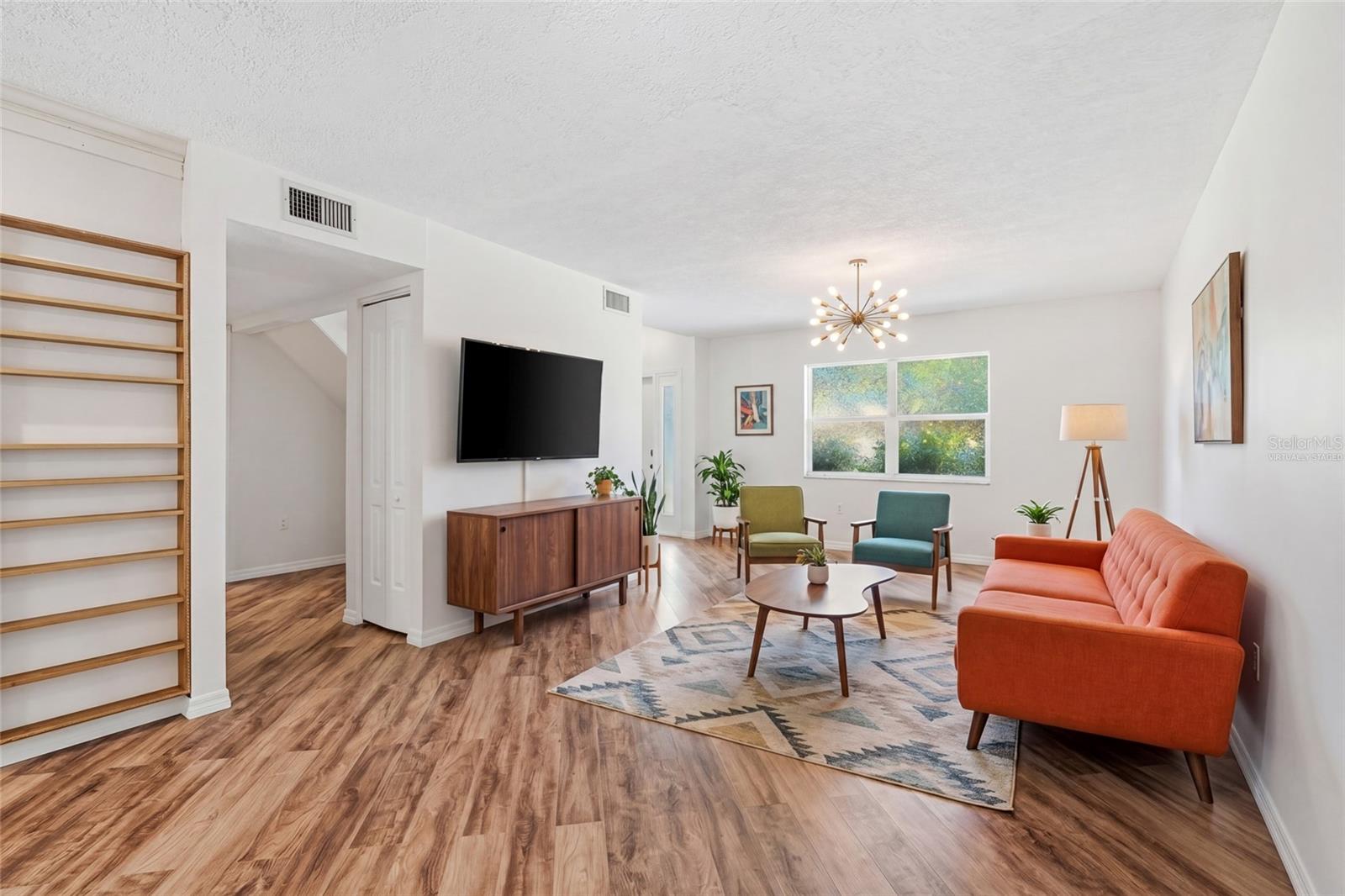 Image 17 of 55 For 4701 Atlantic Avenue