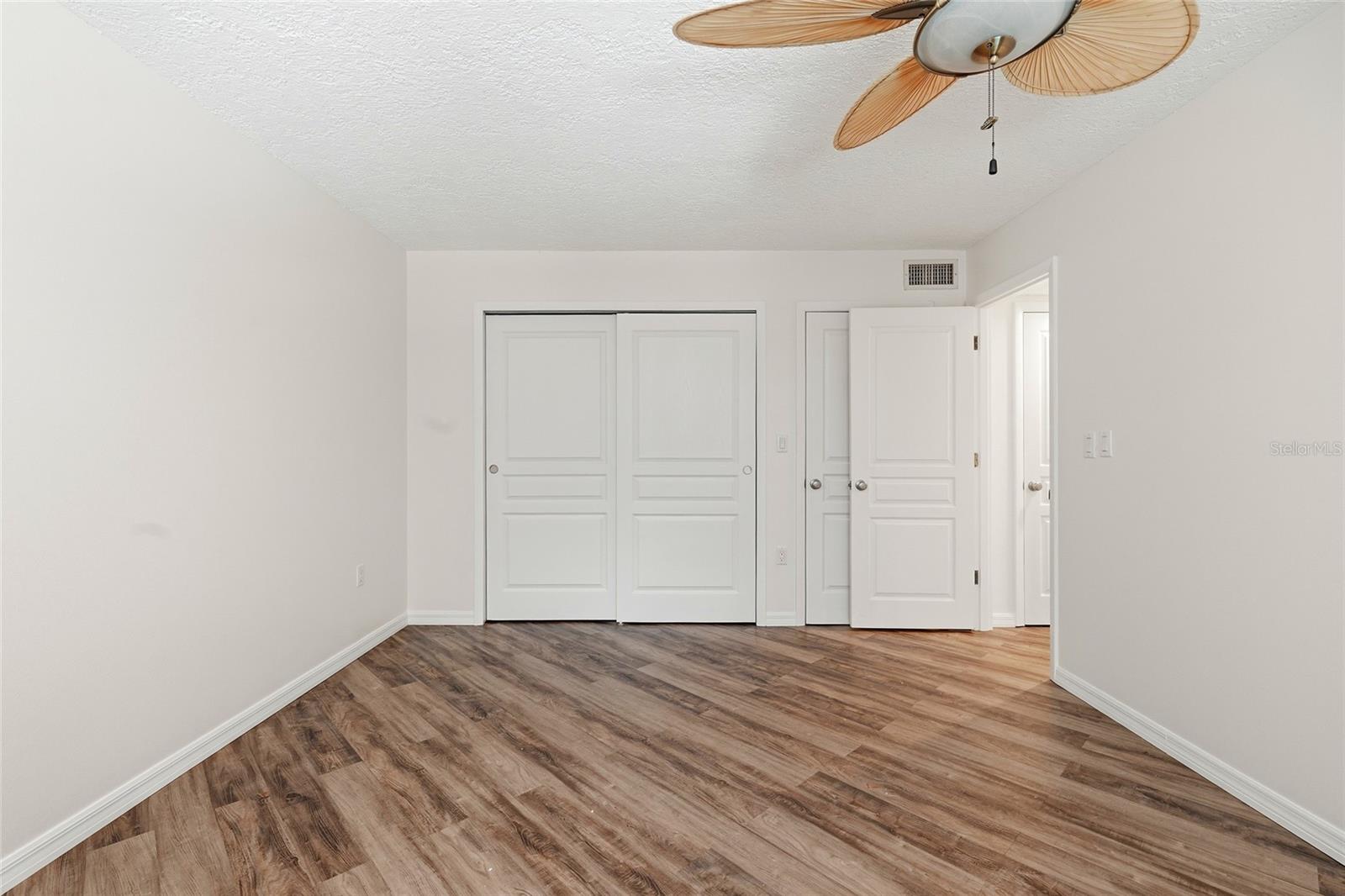 Image 24 of 55 For 4701 Atlantic Avenue