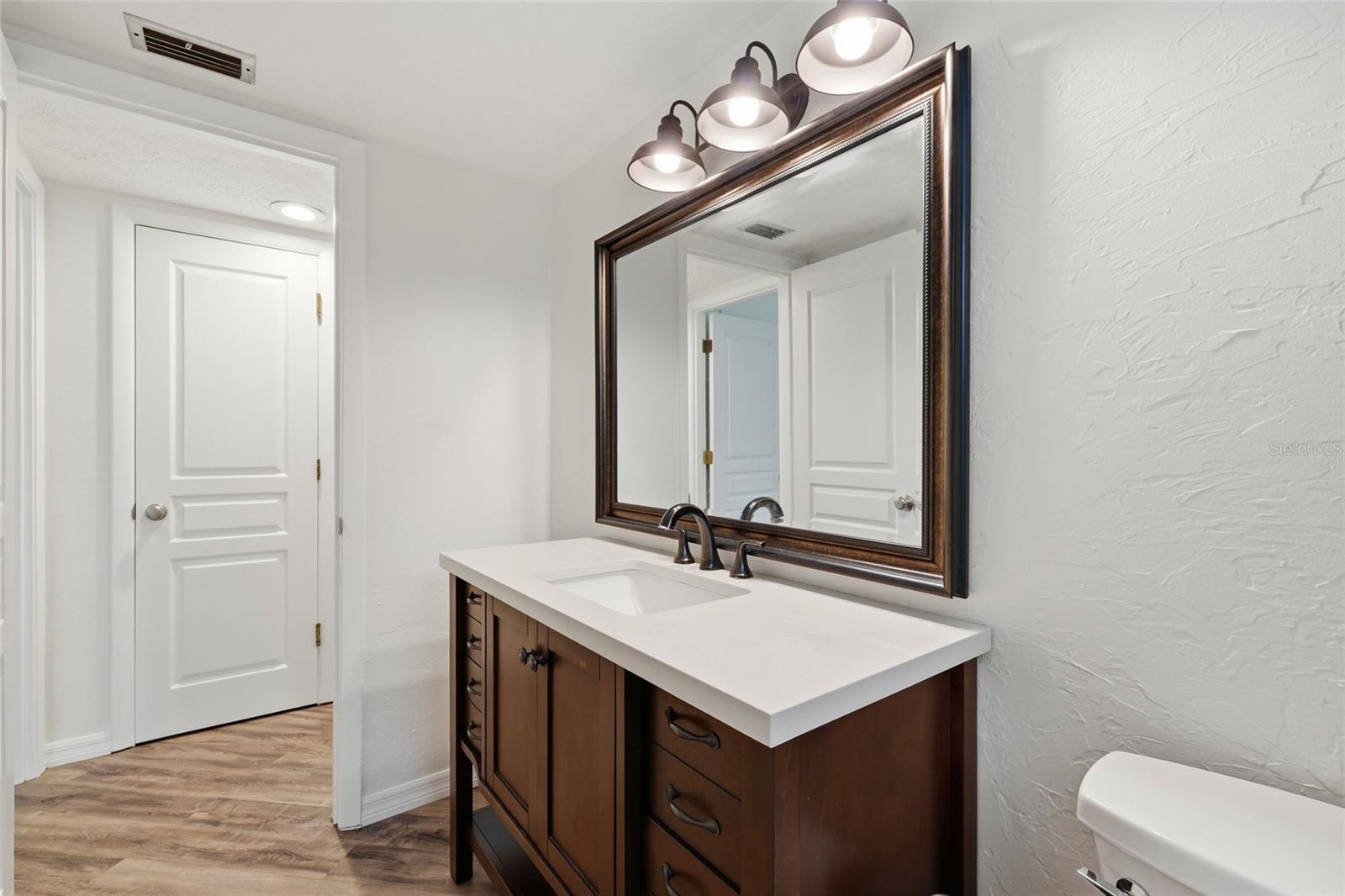 Image 26 of 55 For 4701 Atlantic Avenue