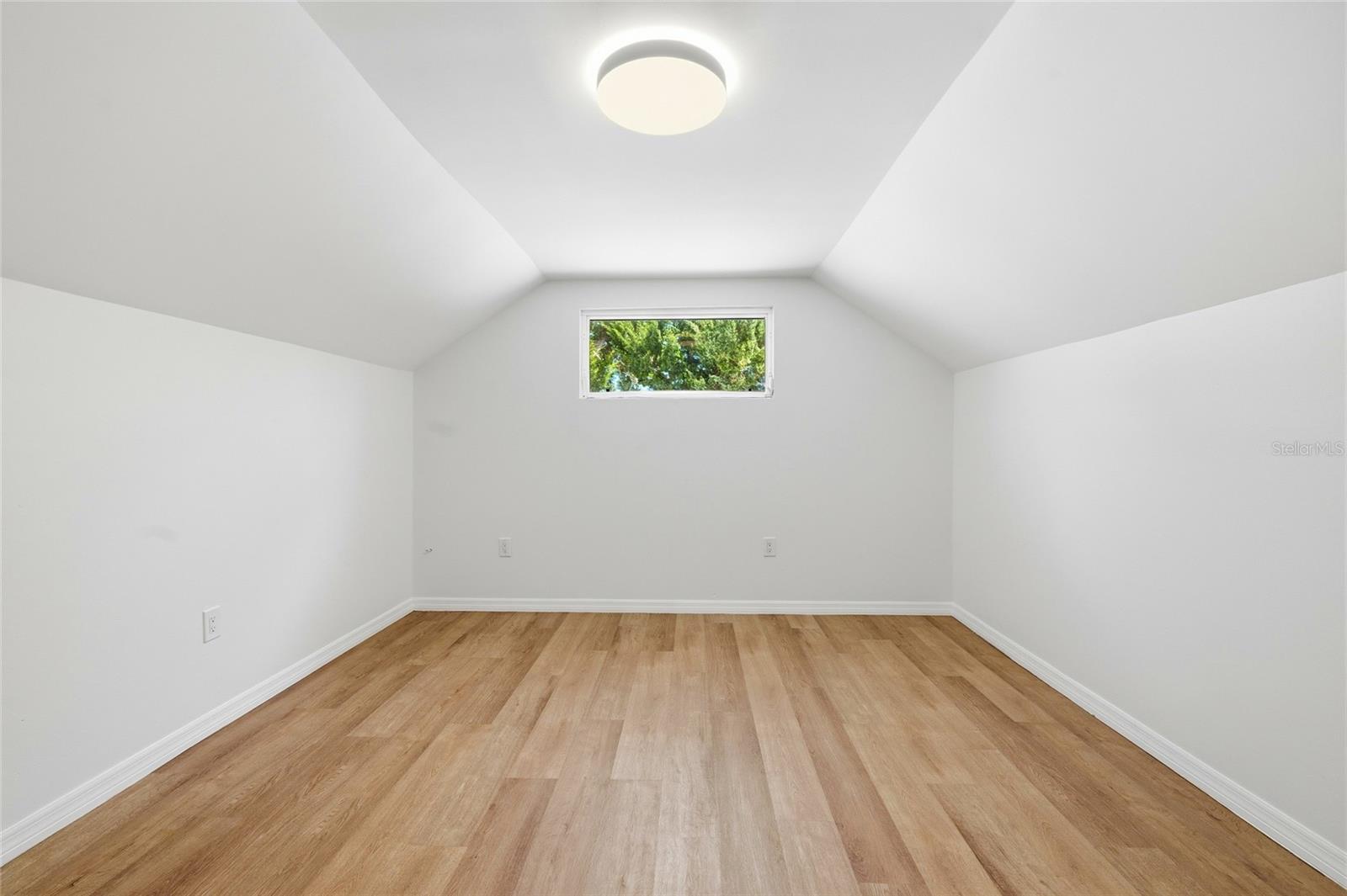 Image 31 of 55 For 4701 Atlantic Avenue