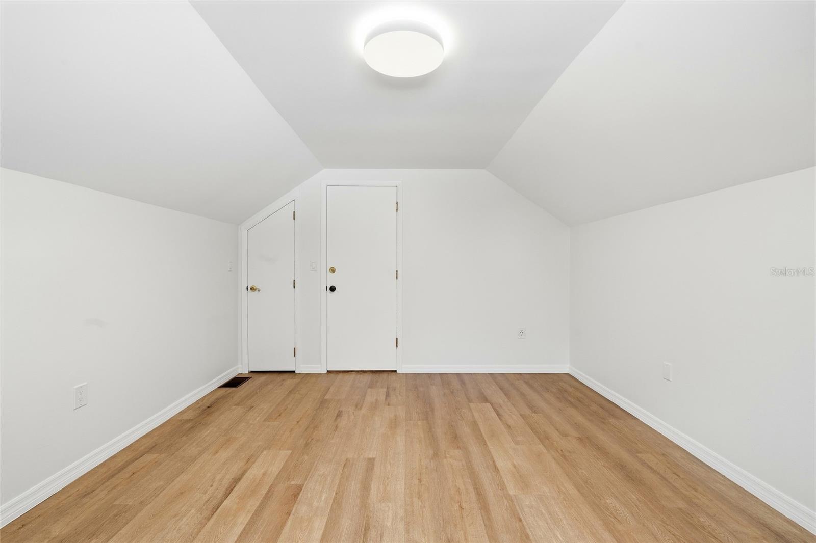 Image 32 of 55 For 4701 Atlantic Avenue