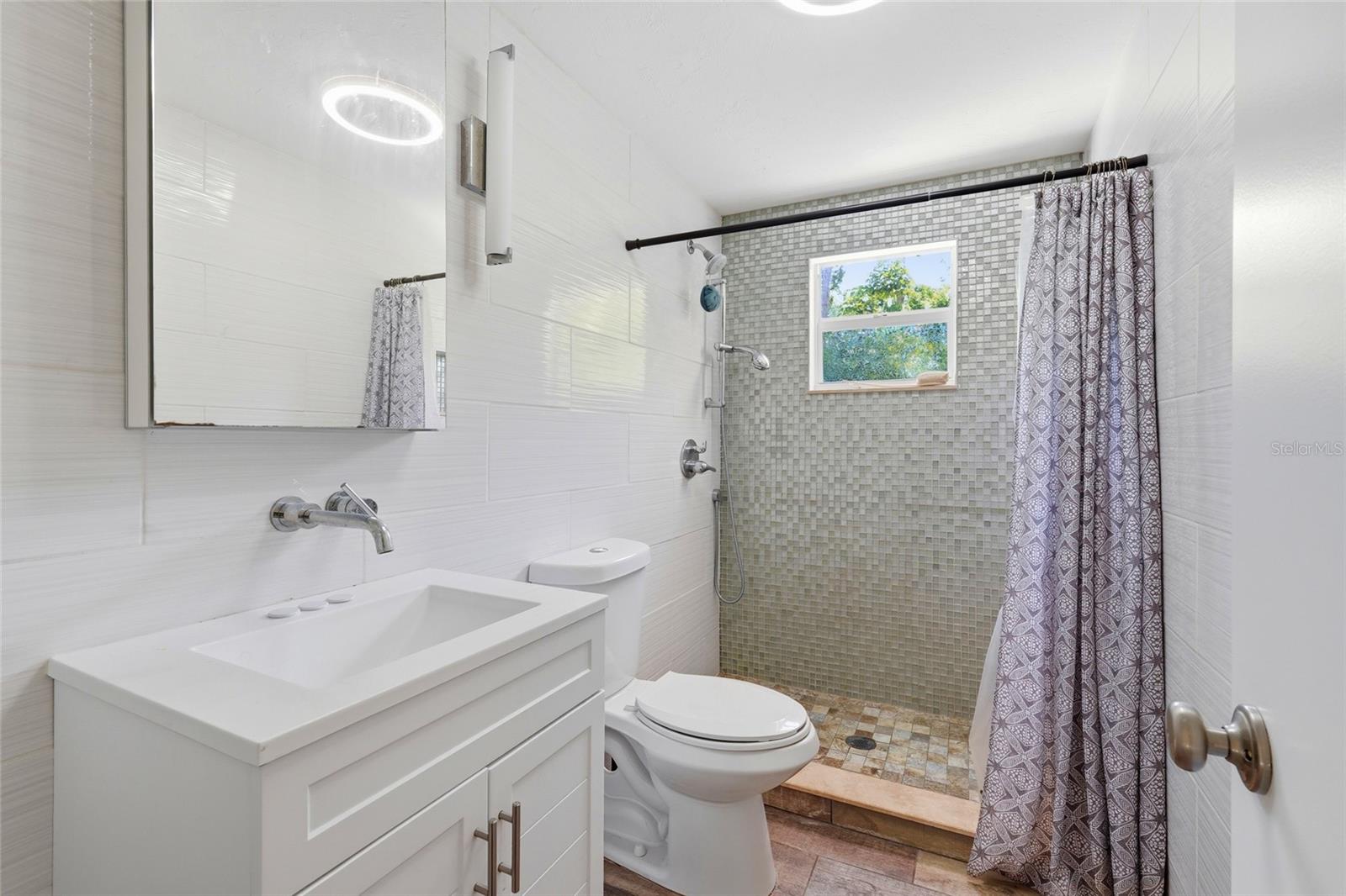 Image 34 of 55 For 4701 Atlantic Avenue