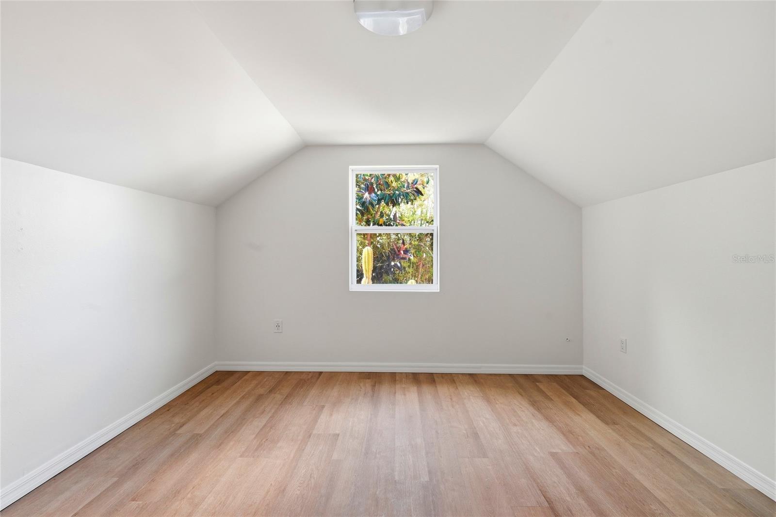 Image 36 of 55 For 4701 Atlantic Avenue