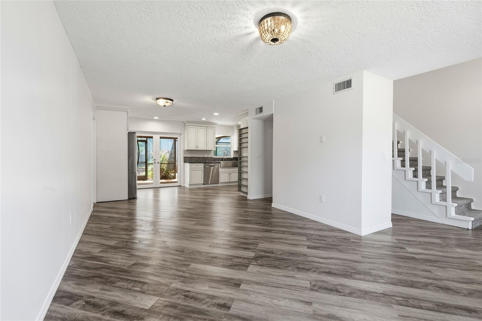 Image 40 of 55 For 4701 Atlantic Avenue