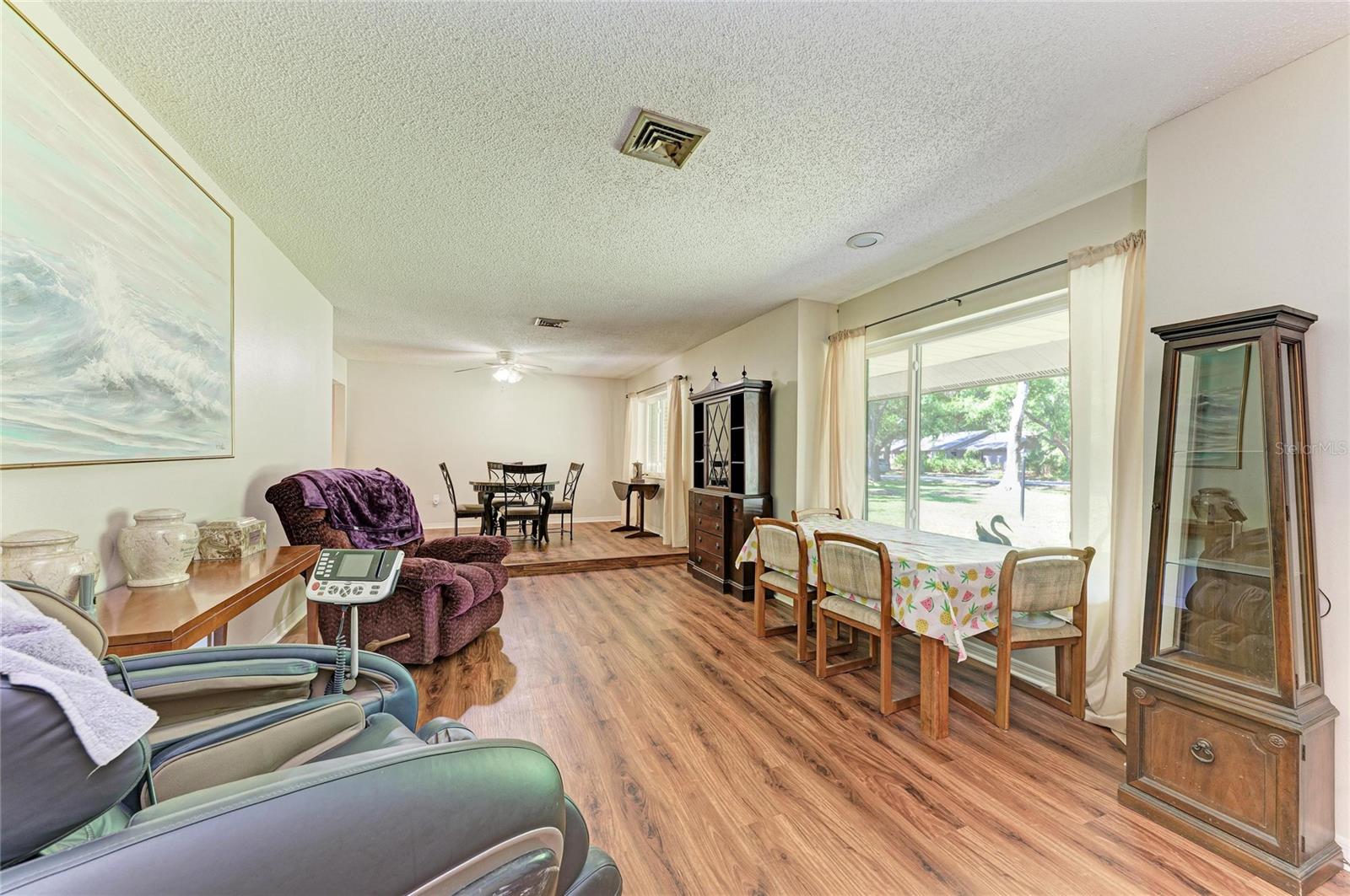 Image 10 of 92 For 4328 Lost Forest Lane