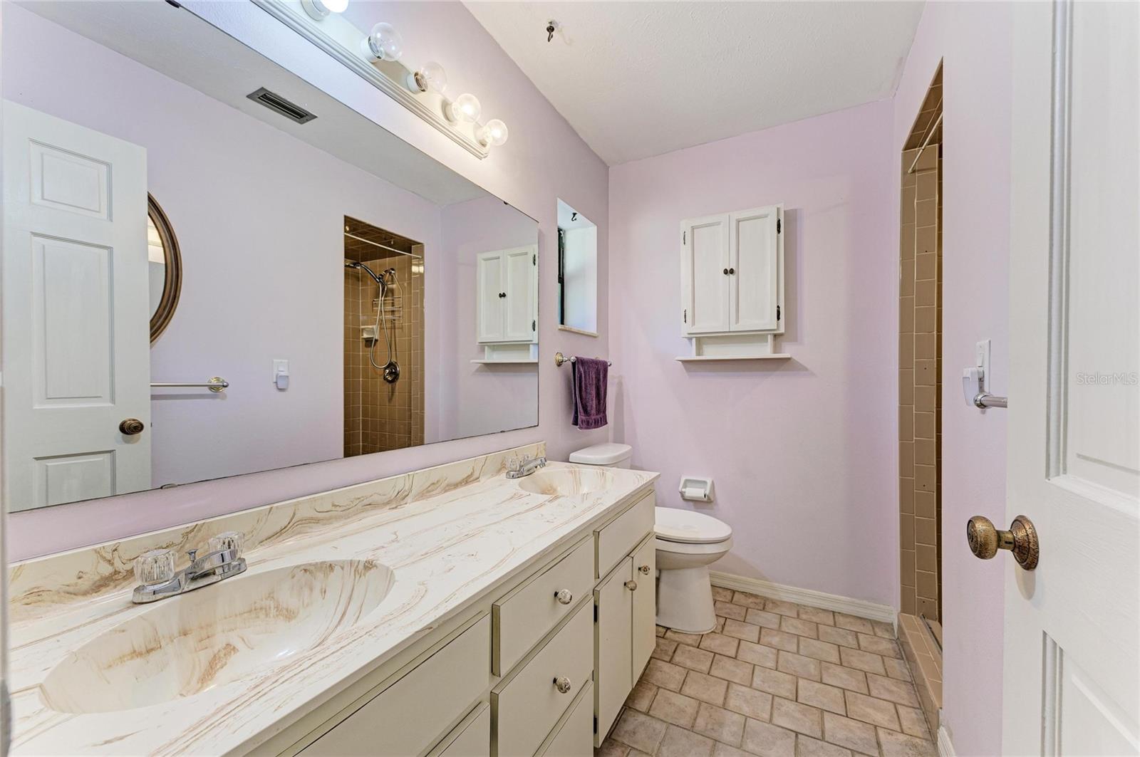 Image 36 of 92 For 4328 Lost Forest Lane