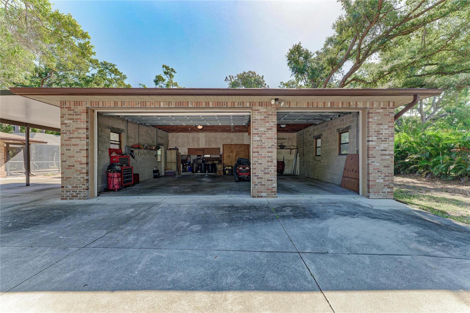 Image 56 of 92 For 4328 Lost Forest Lane