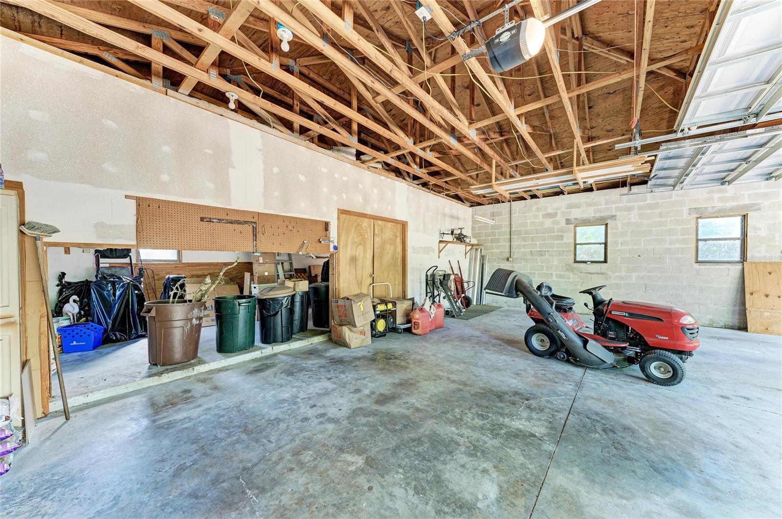 Image 59 of 92 For 4328 Lost Forest Lane