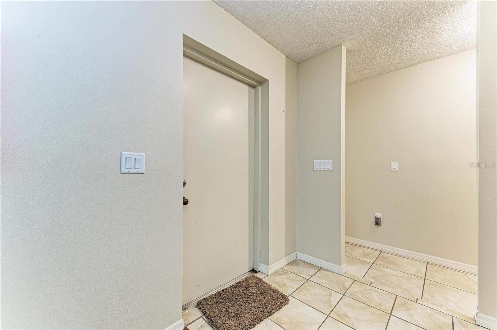 Image 7 of 92 For 4328 Lost Forest Lane