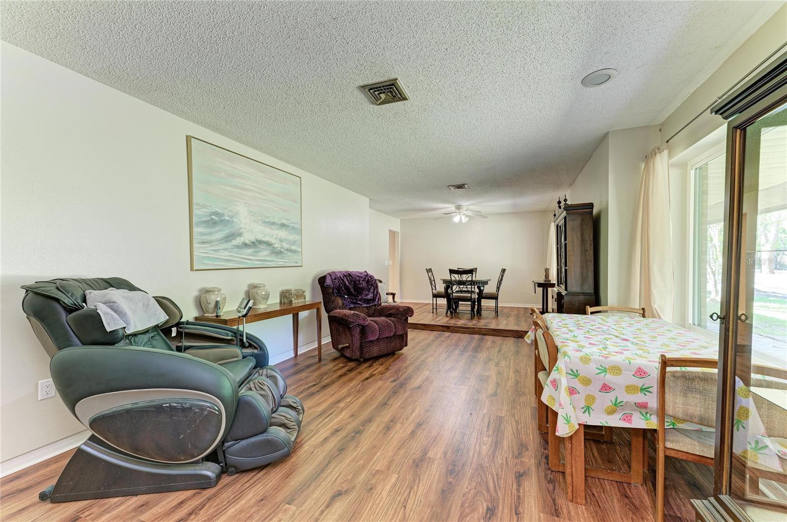 Image 9 of 92 For 4328 Lost Forest Lane