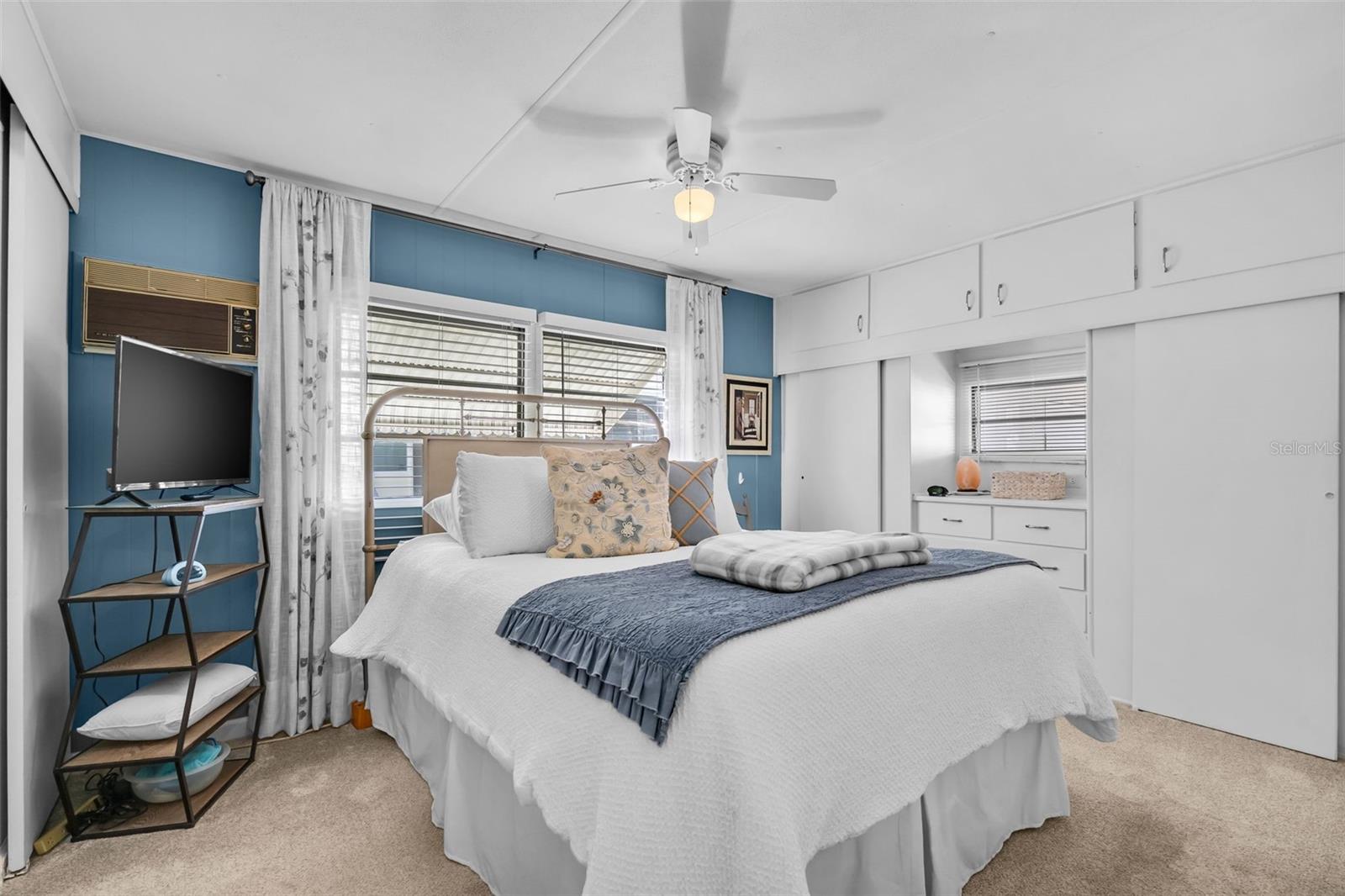 Image 20 of 36 For 2900 8th Avenue W 23