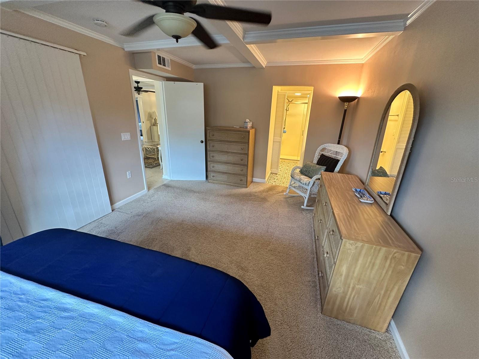 Image 12 of 30 For 4572 Red Maple Road 901