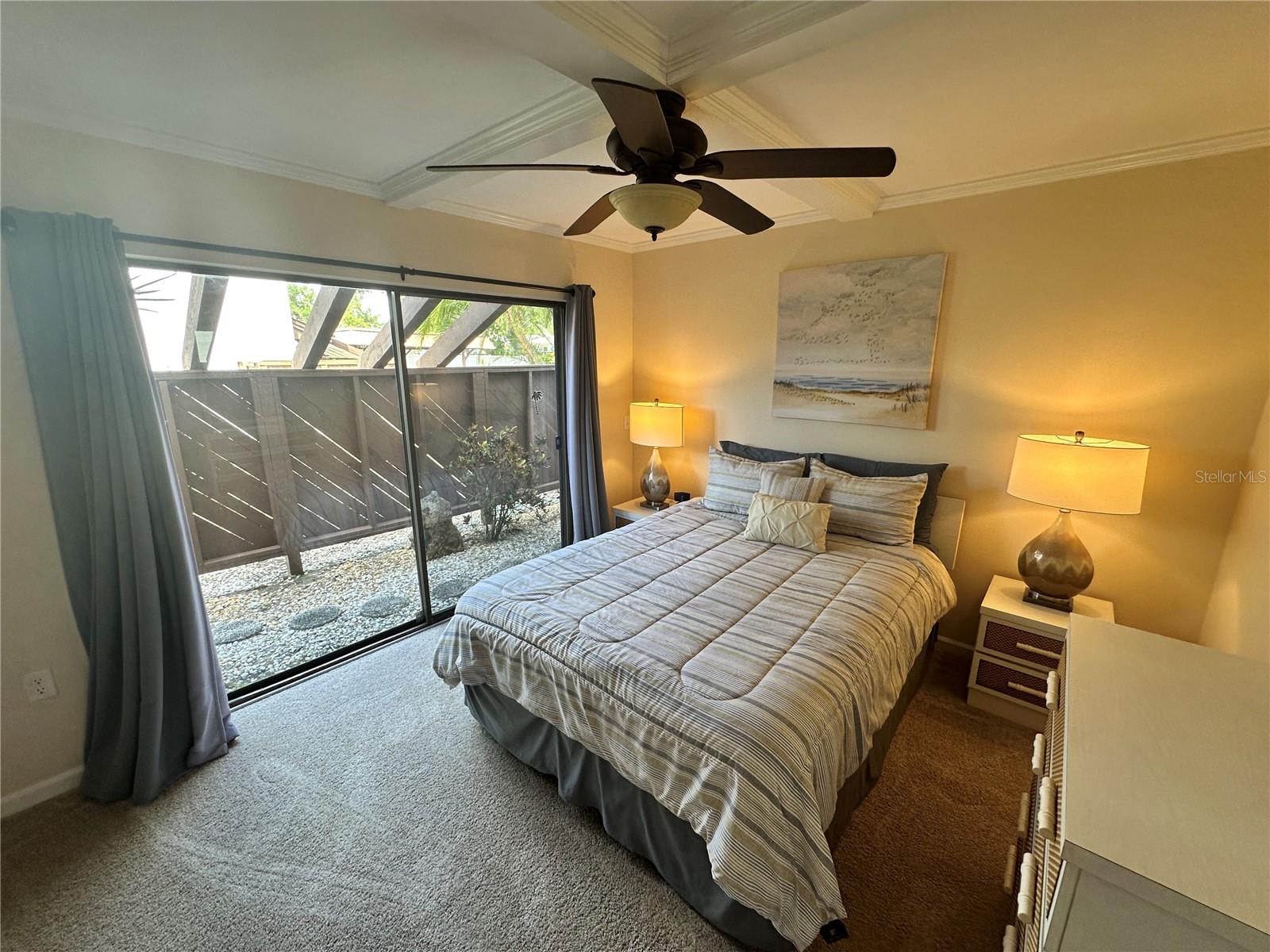 Image 15 of 30 For 4572 Red Maple Road 901