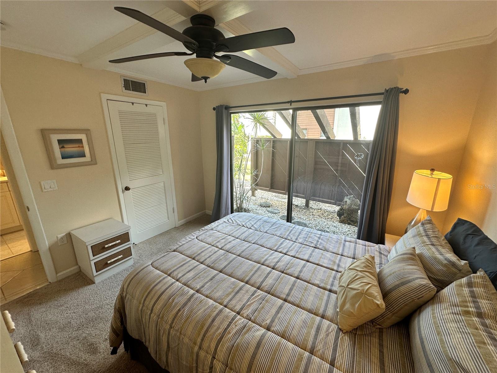 Image 16 of 30 For 4572 Red Maple Road 901