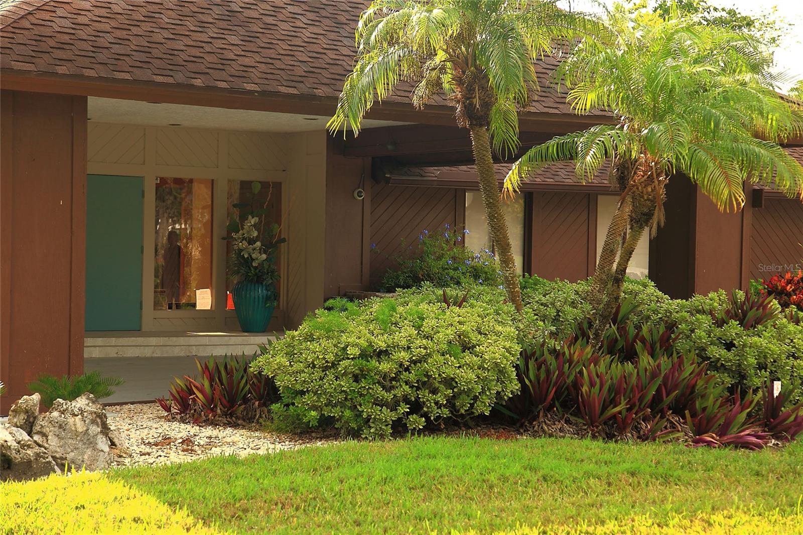 Image 20 of 30 For 4572 Red Maple Road 901