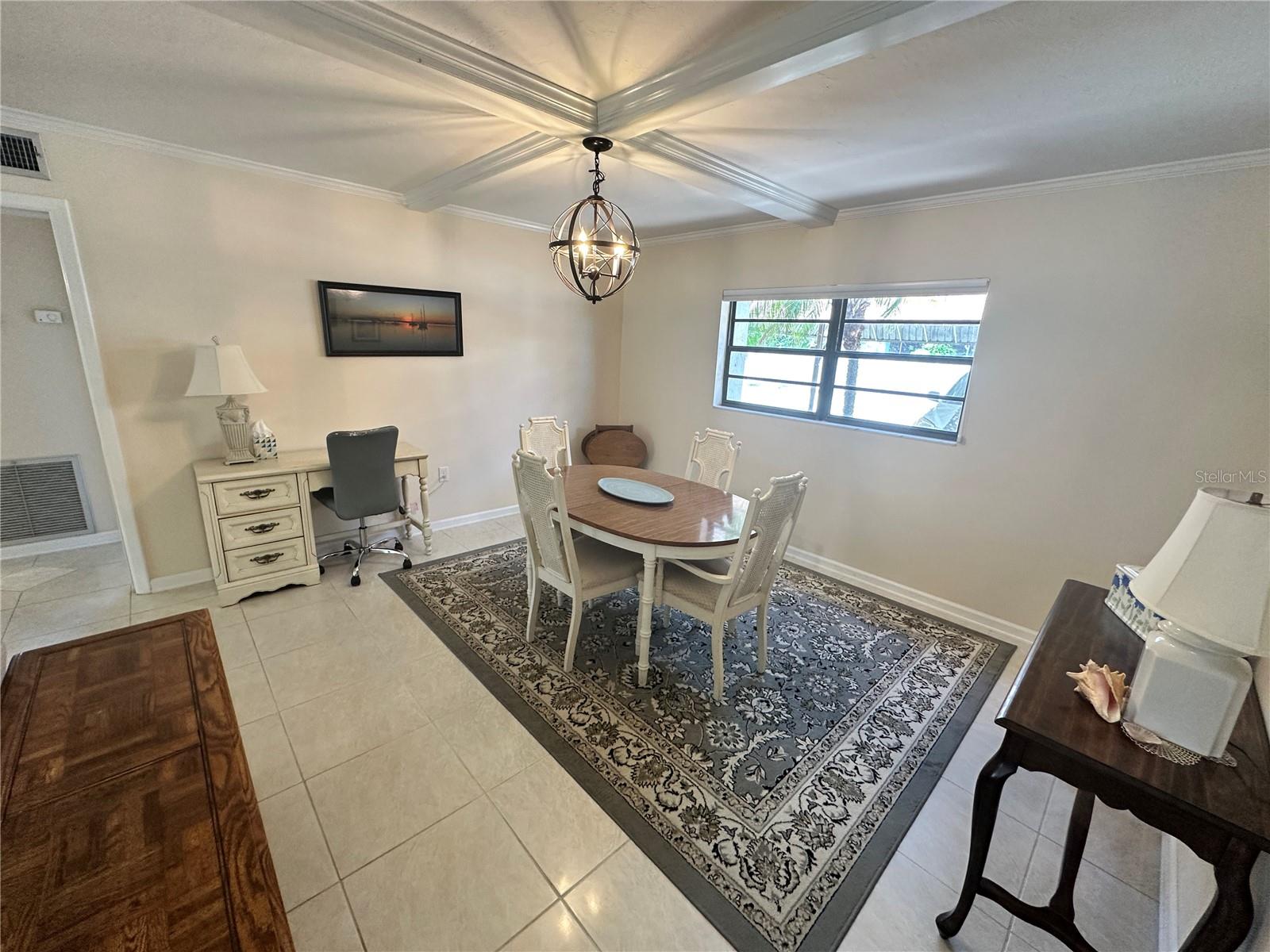 Image 3 of 30 For 4572 Red Maple Road 901