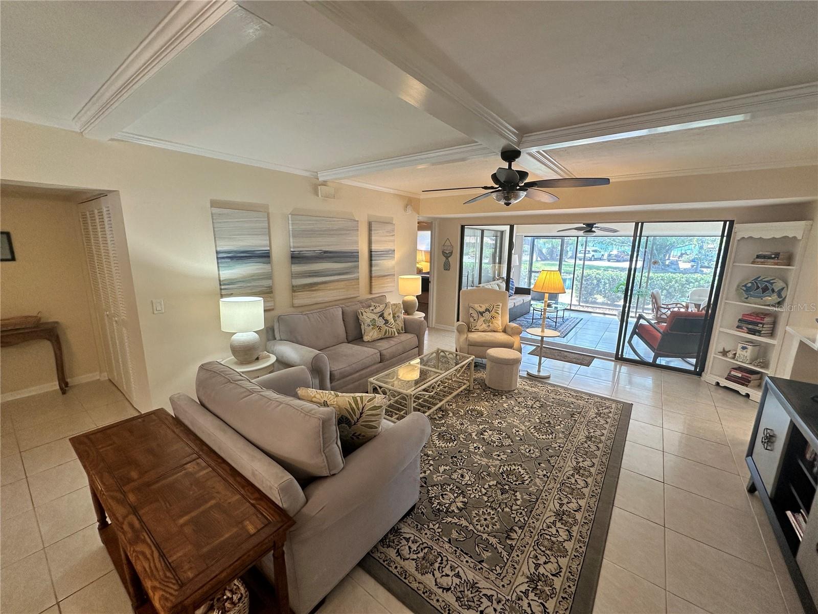 Image 4 of 30 For 4572 Red Maple Road 901