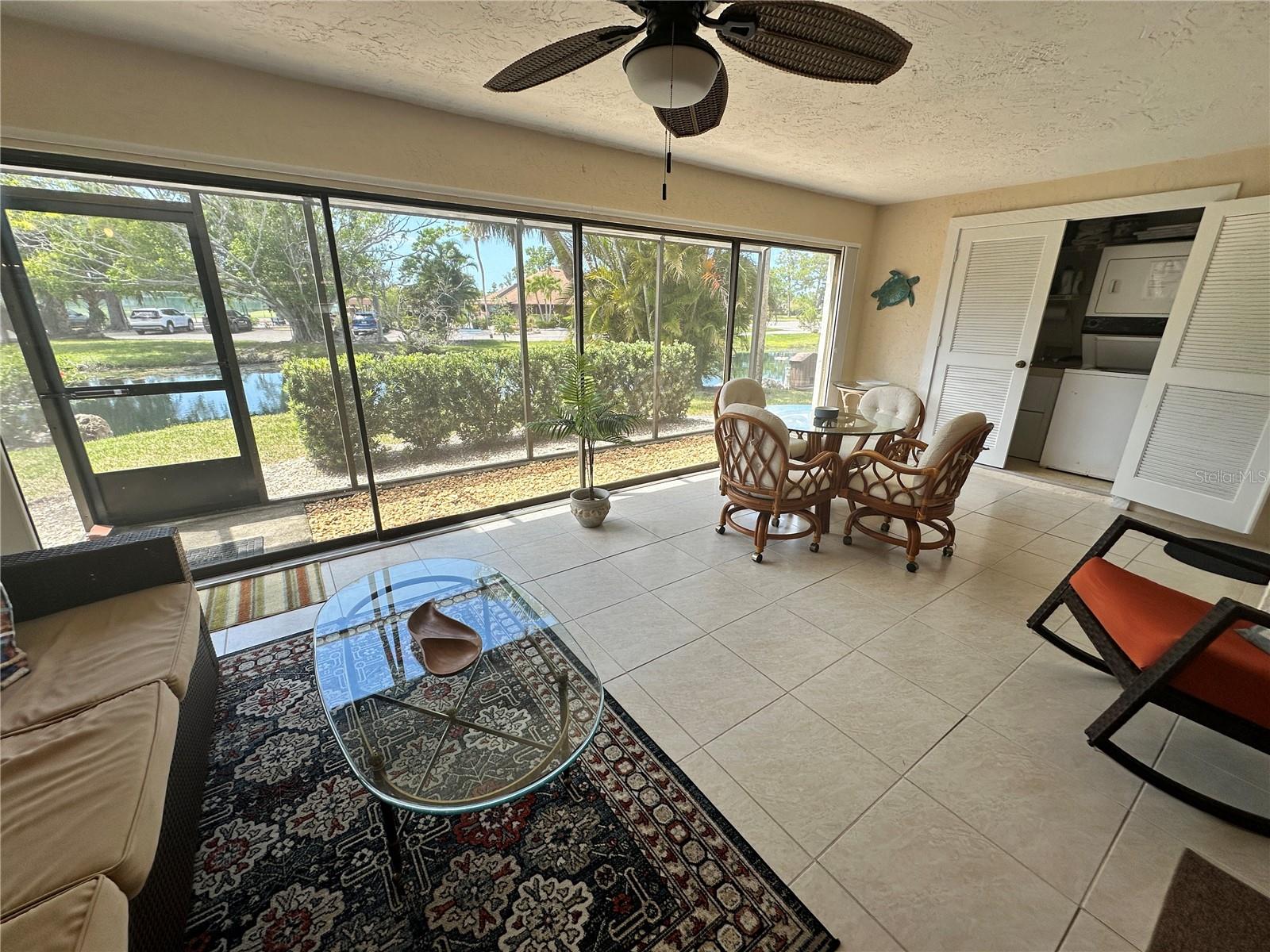 Image 6 of 30 For 4572 Red Maple Road 901