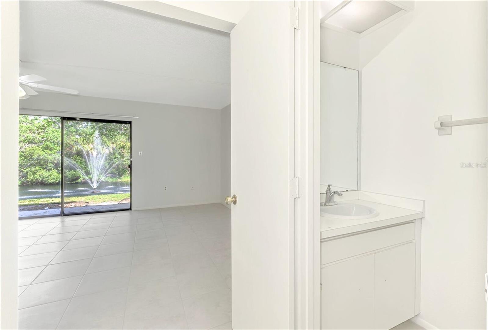 Image 11 of 45 For 935 Sunridge Way B4