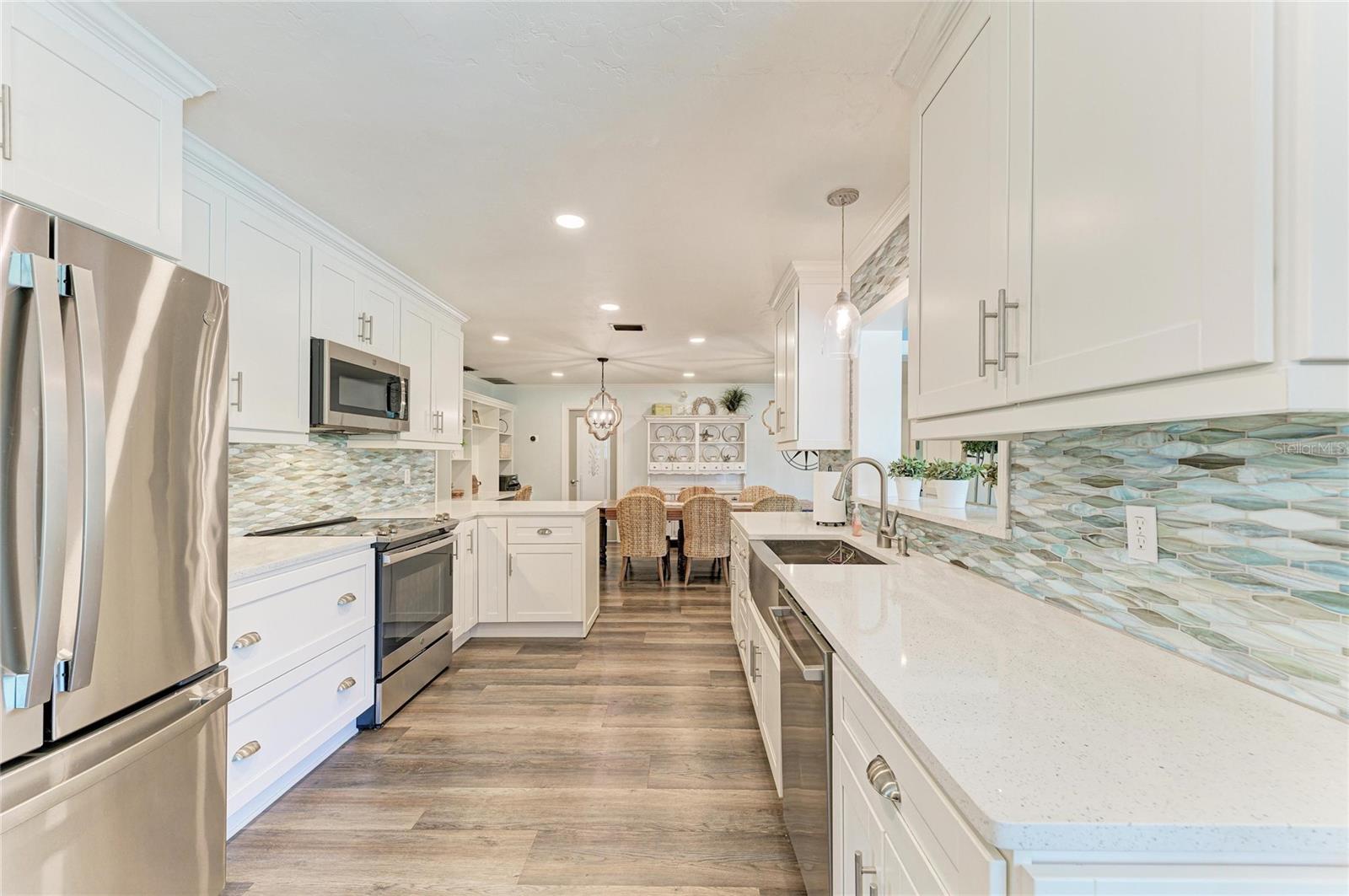 Image 17 of 66 For 1907 37th Street W