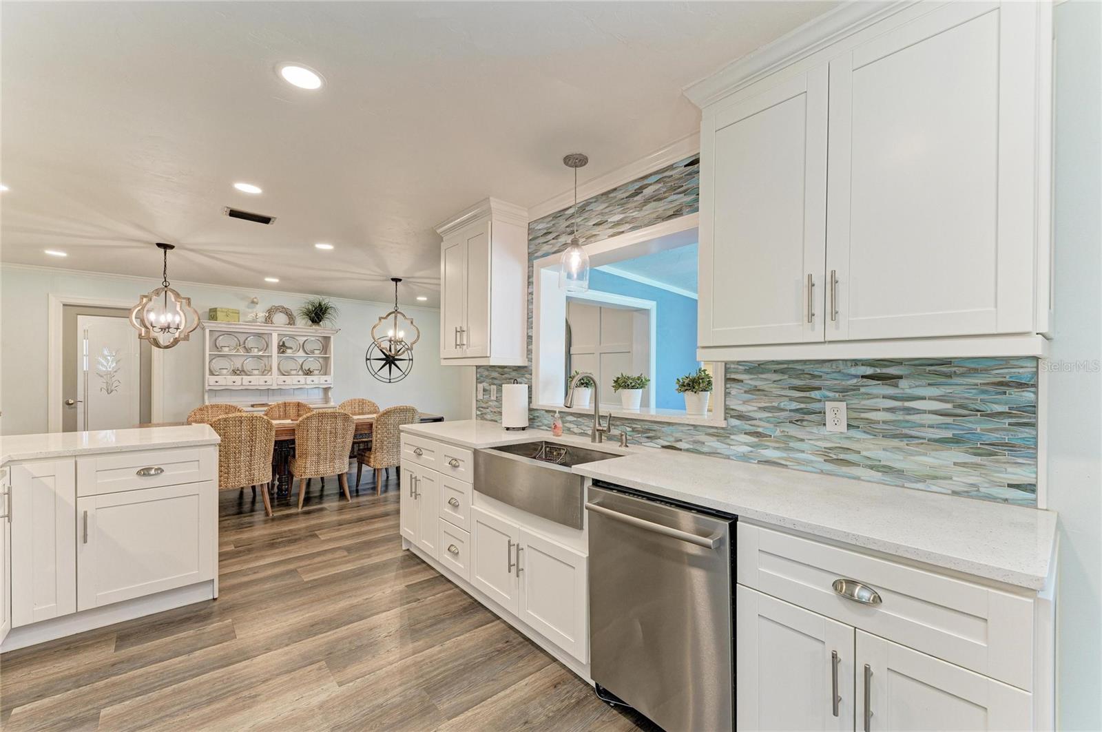 Image 19 of 66 For 1907 37th Street W