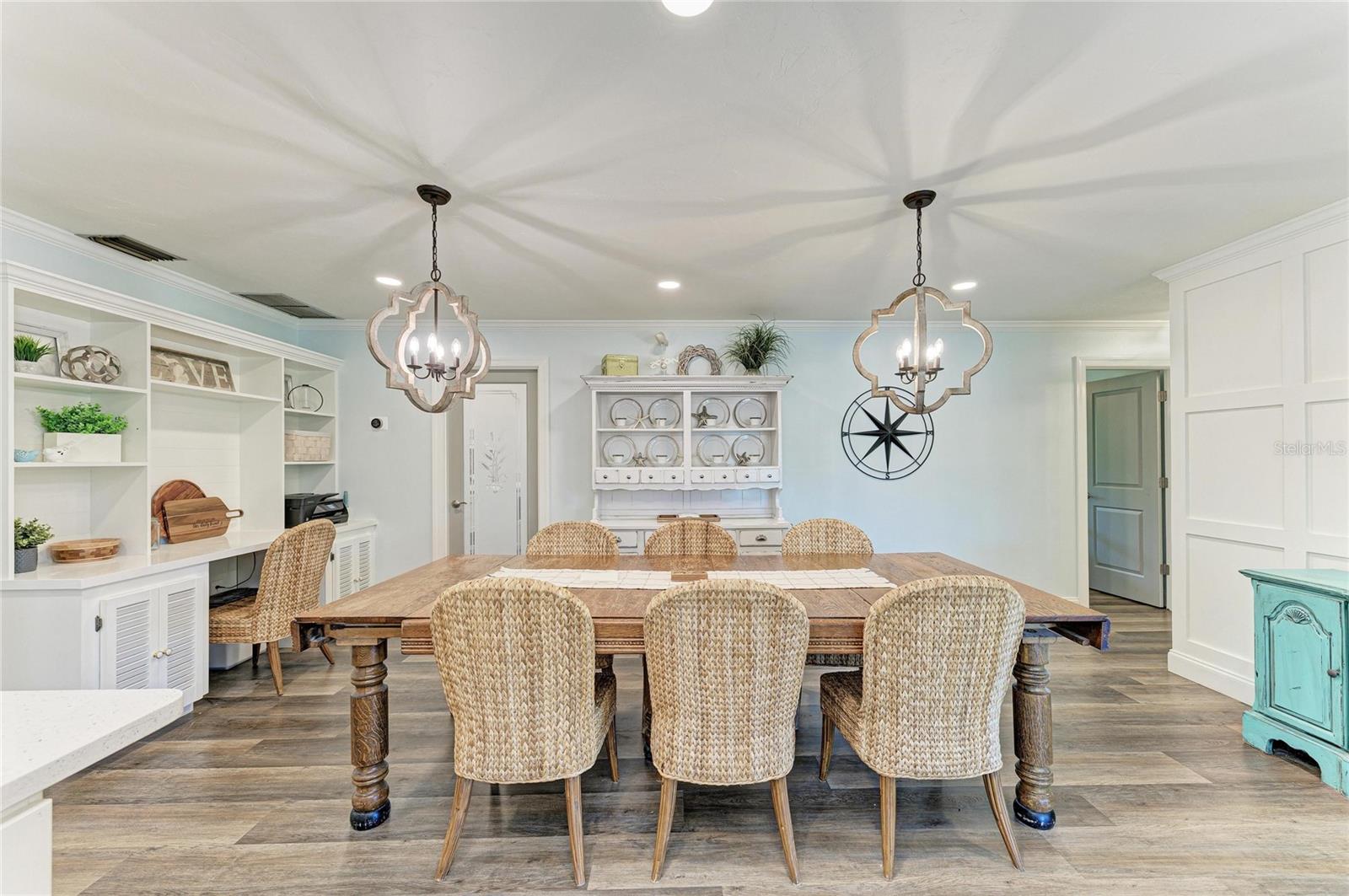 Image 22 of 66 For 1907 37th Street W