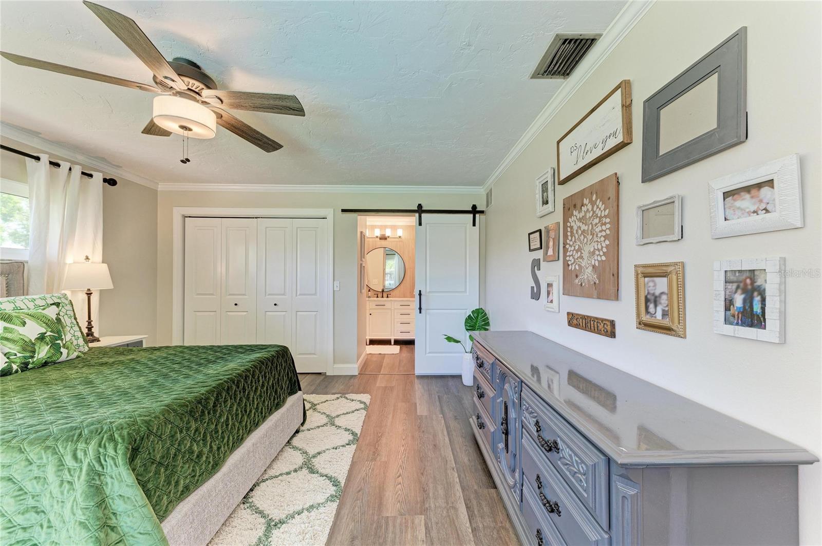 Image 37 of 66 For 1907 37th Street W