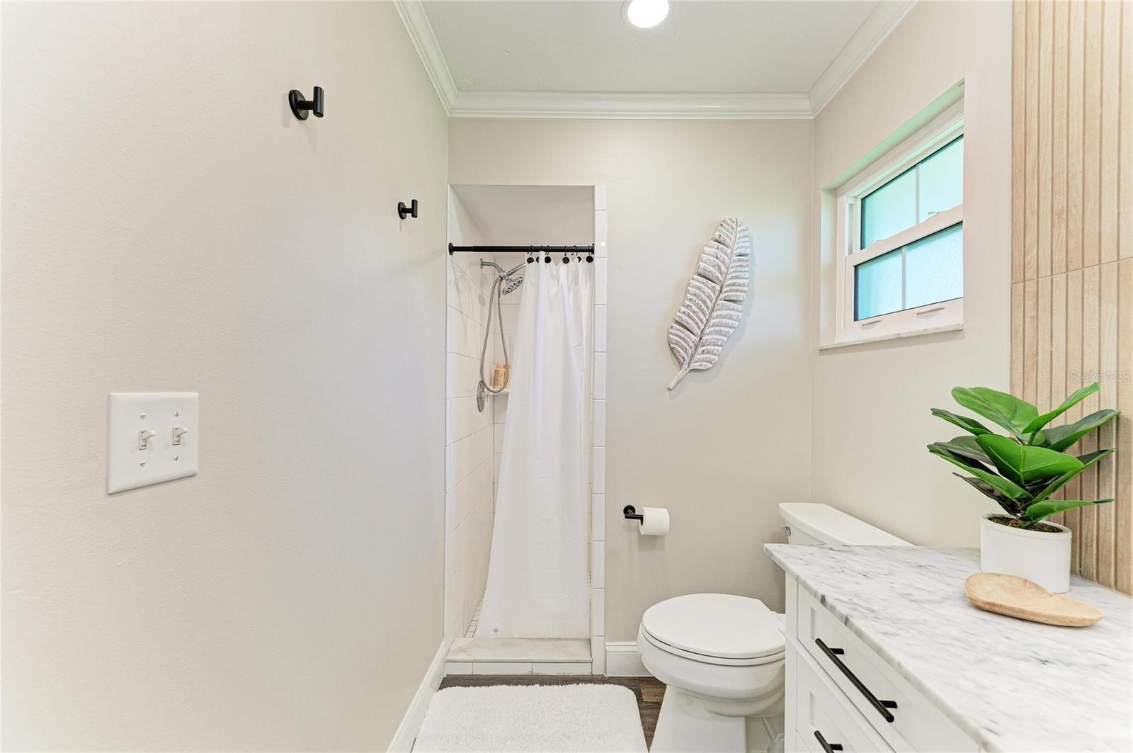 Image 41 of 66 For 1907 37th Street W