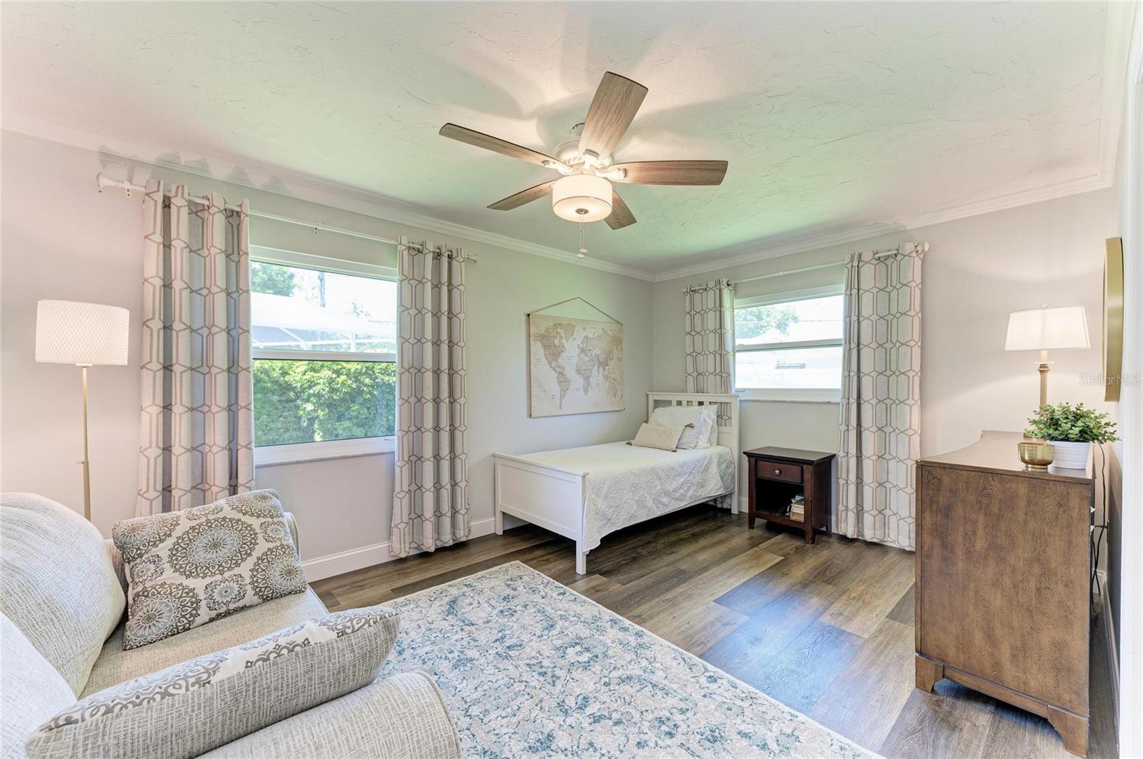 Image 48 of 66 For 1907 37th Street W