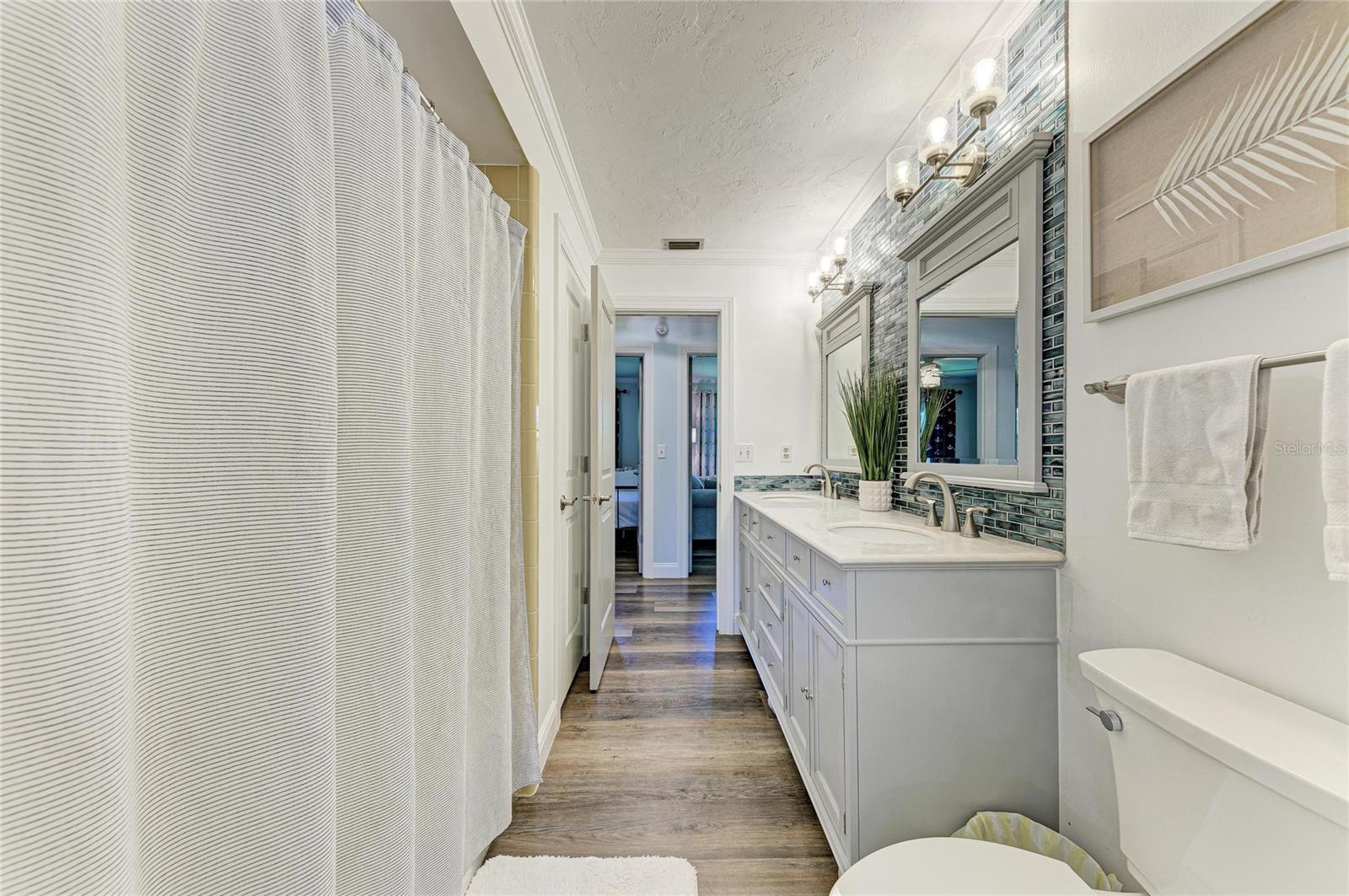 Image 51 of 66 For 1907 37th Street W