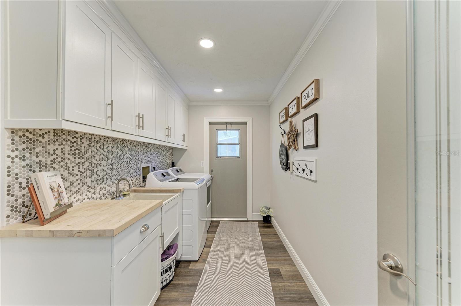 Image 56 of 66 For 1907 37th Street W