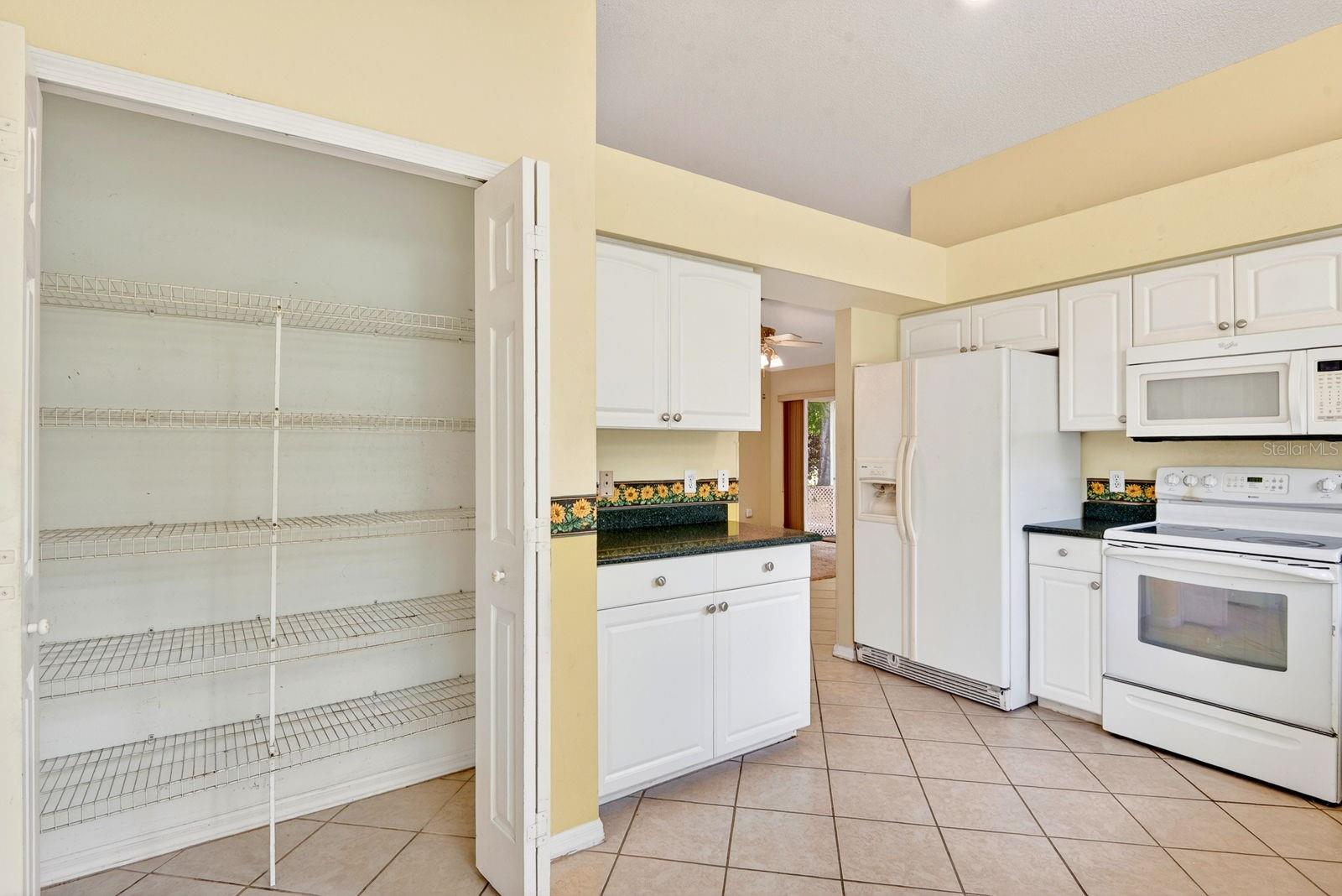 Image 12 of 39 For 4913 72nd Court E