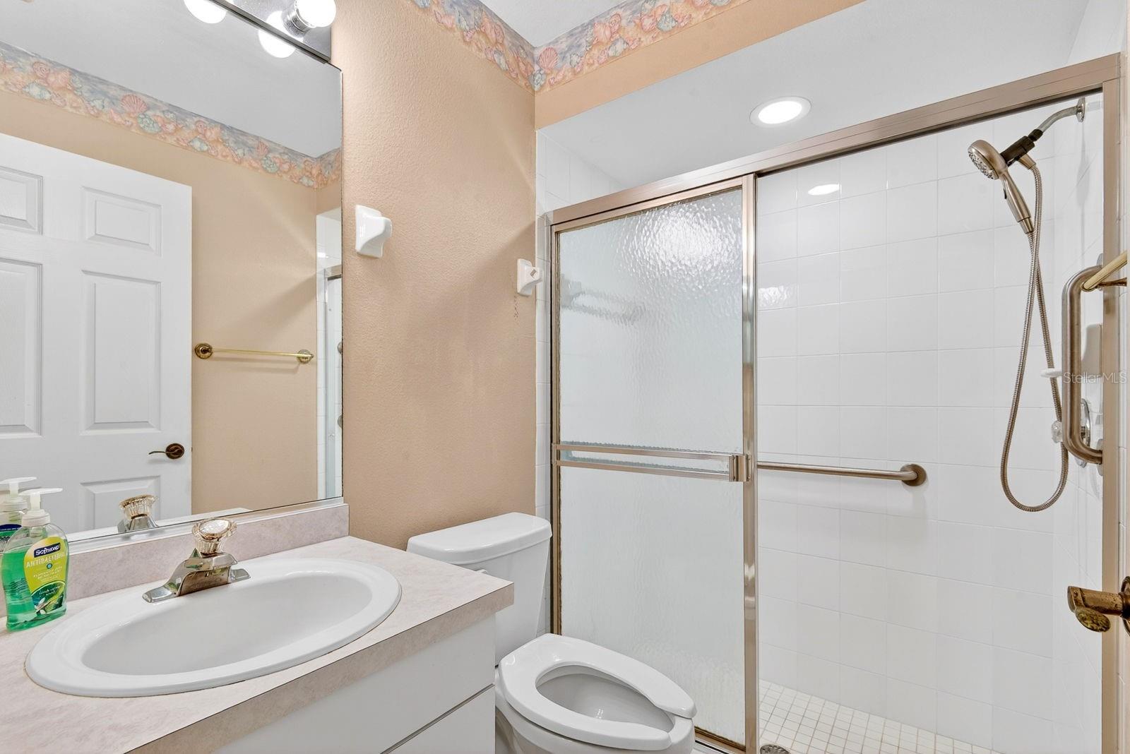 Image 18 of 39 For 4913 72nd Court E