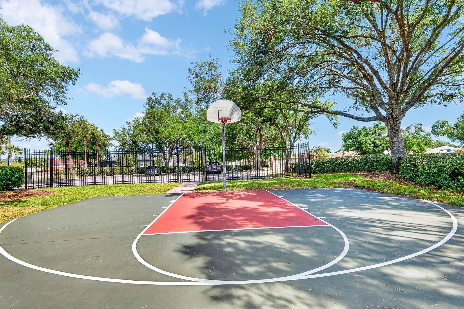 Image 36 of 39 For 4913 72nd Court E