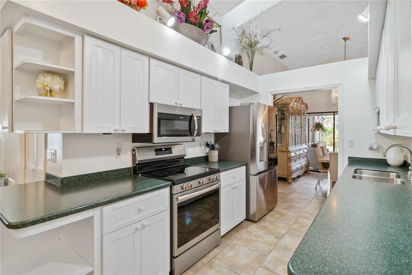 Image 17 of 33 For 7755 Pine Trace Drive 7755