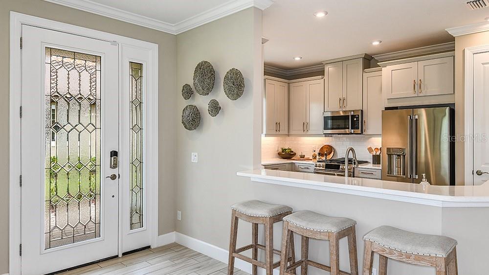 Image 4 of 47 For 3219 Porto Lane