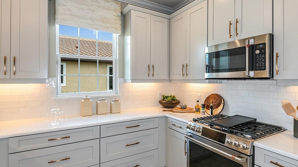 Image 6 of 47 For 3219 Porto Lane