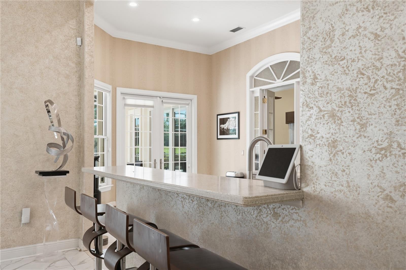 Image 15 of 78 For 402 Macewen Drive