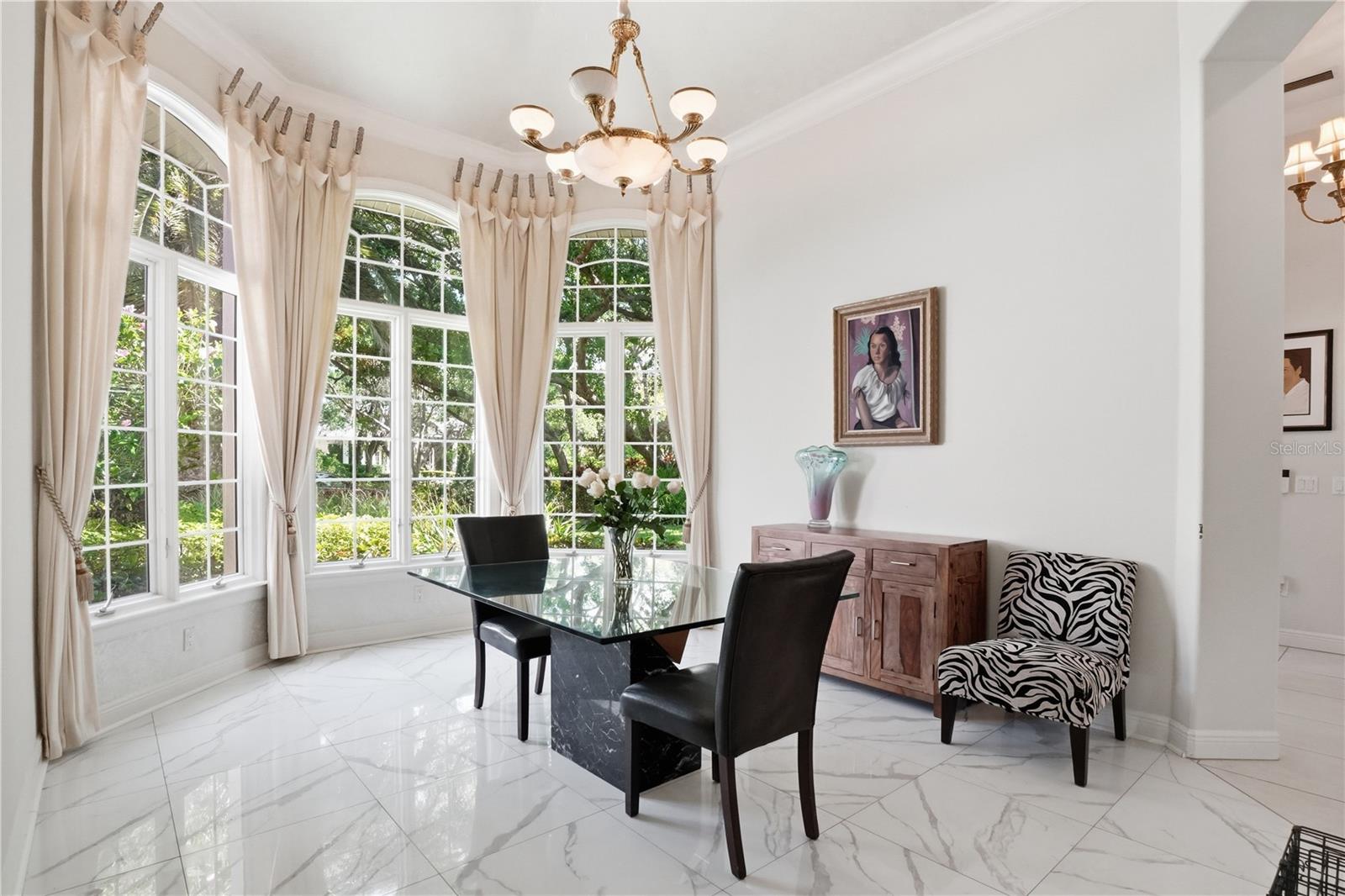 Image 19 of 78 For 402 Macewen Drive