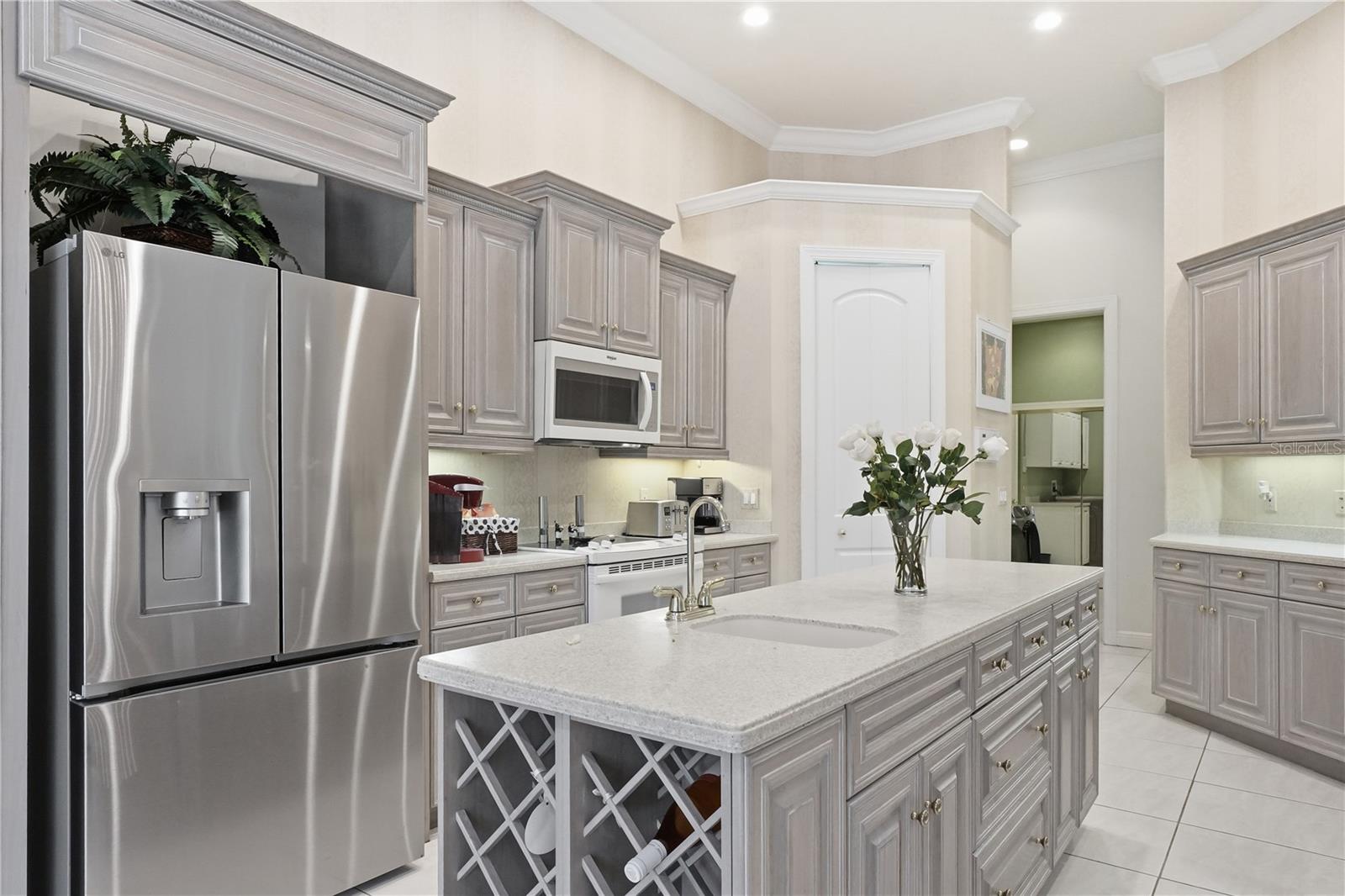 Image 23 of 78 For 402 Macewen Drive