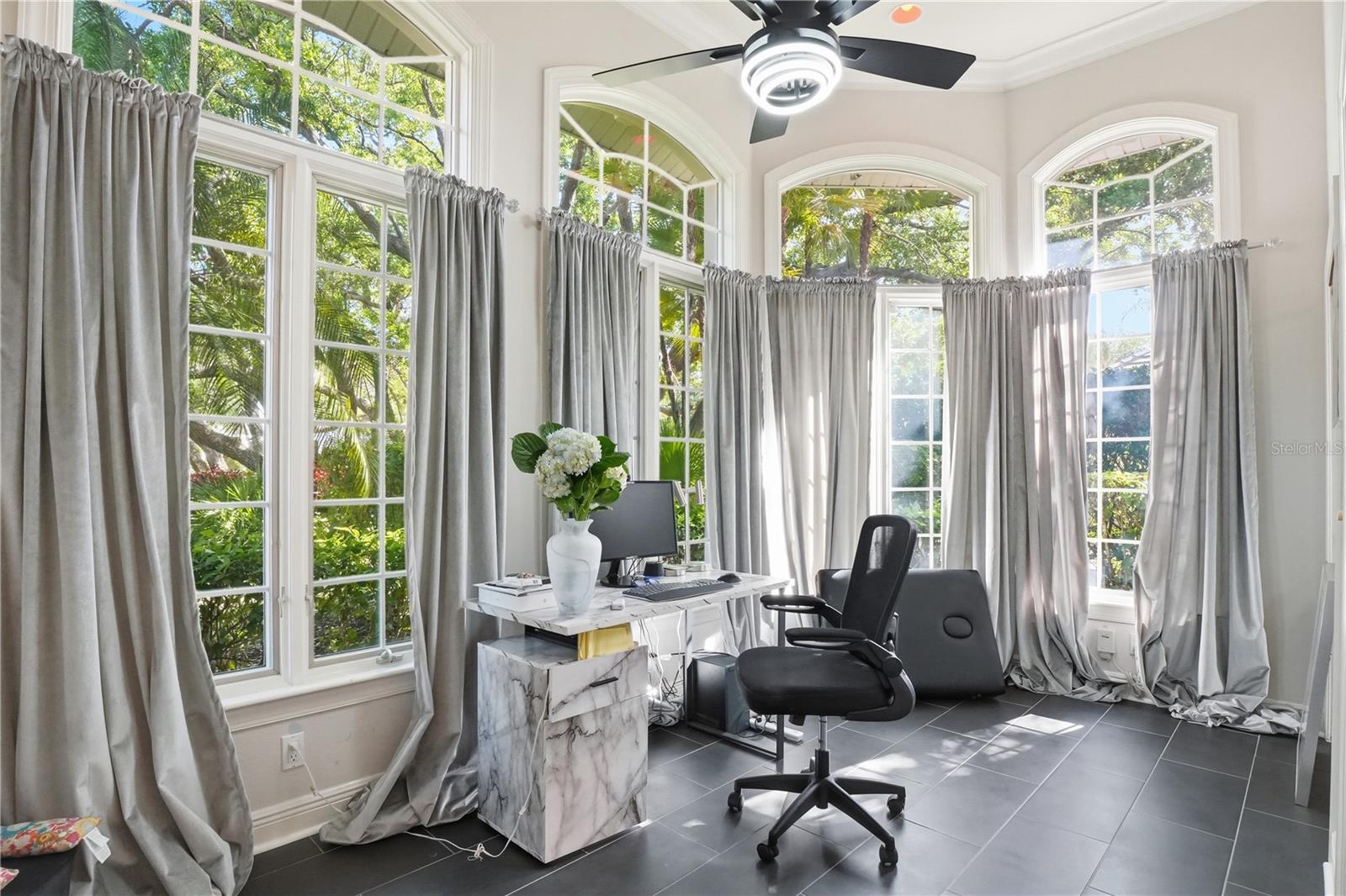 Image 26 of 78 For 402 Macewen Drive