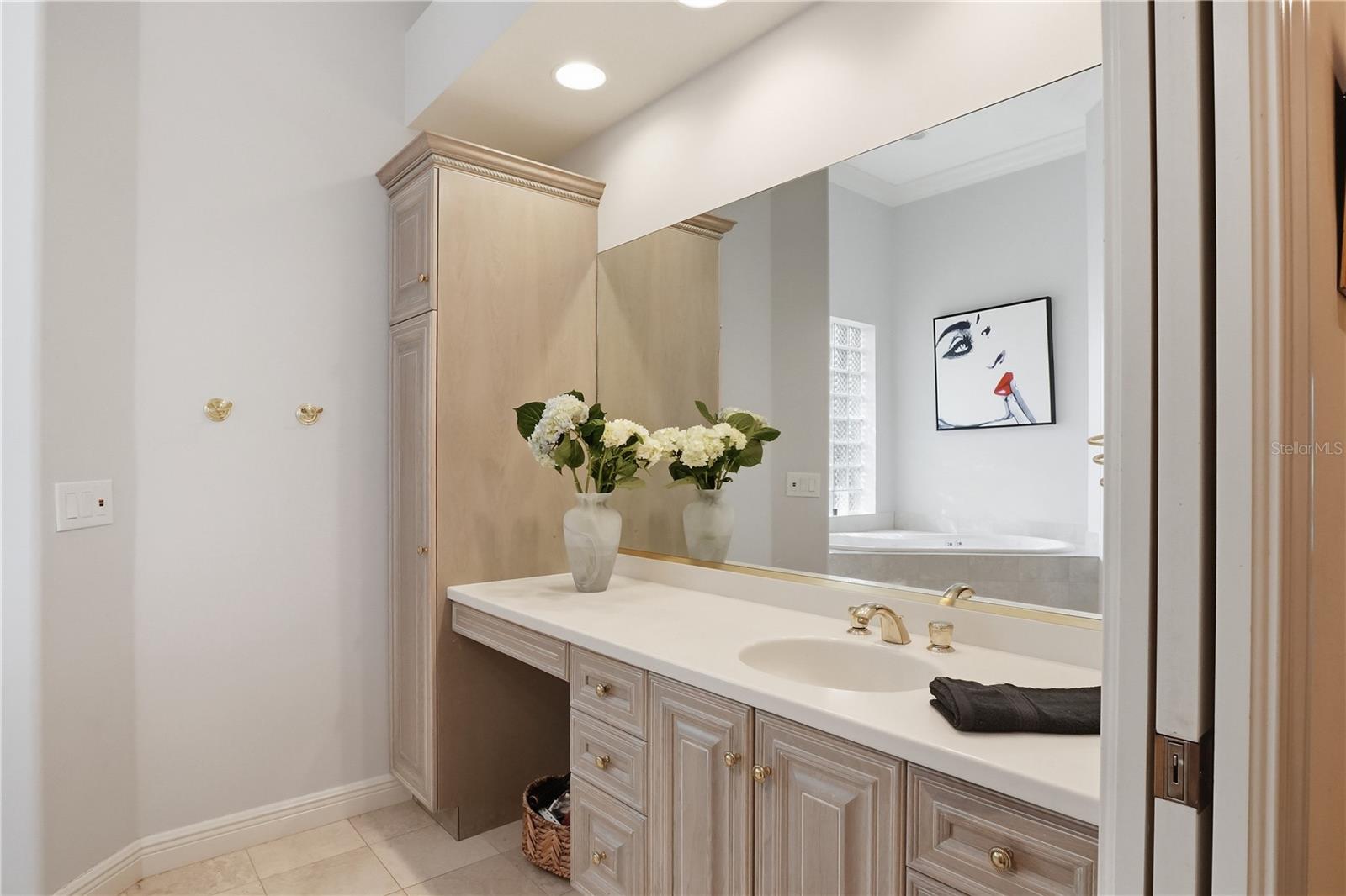 Image 31 of 78 For 402 Macewen Drive