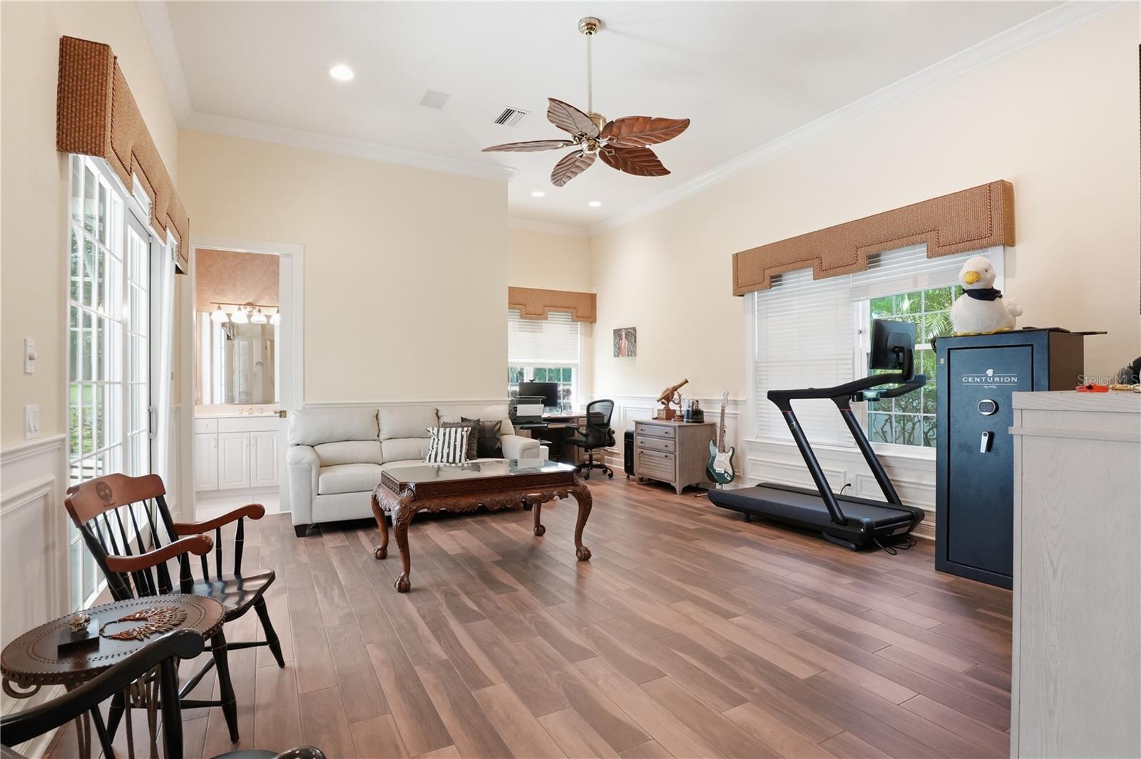 Image 35 of 78 For 402 Macewen Drive