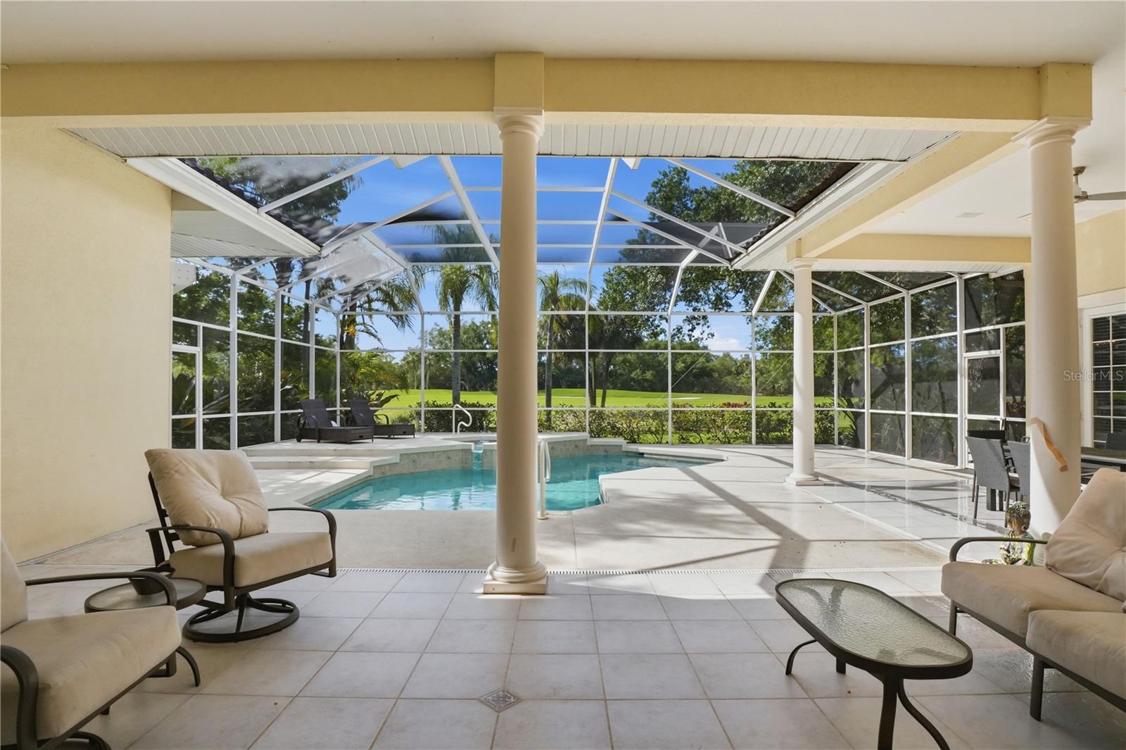 Image 47 of 78 For 402 Macewen Drive