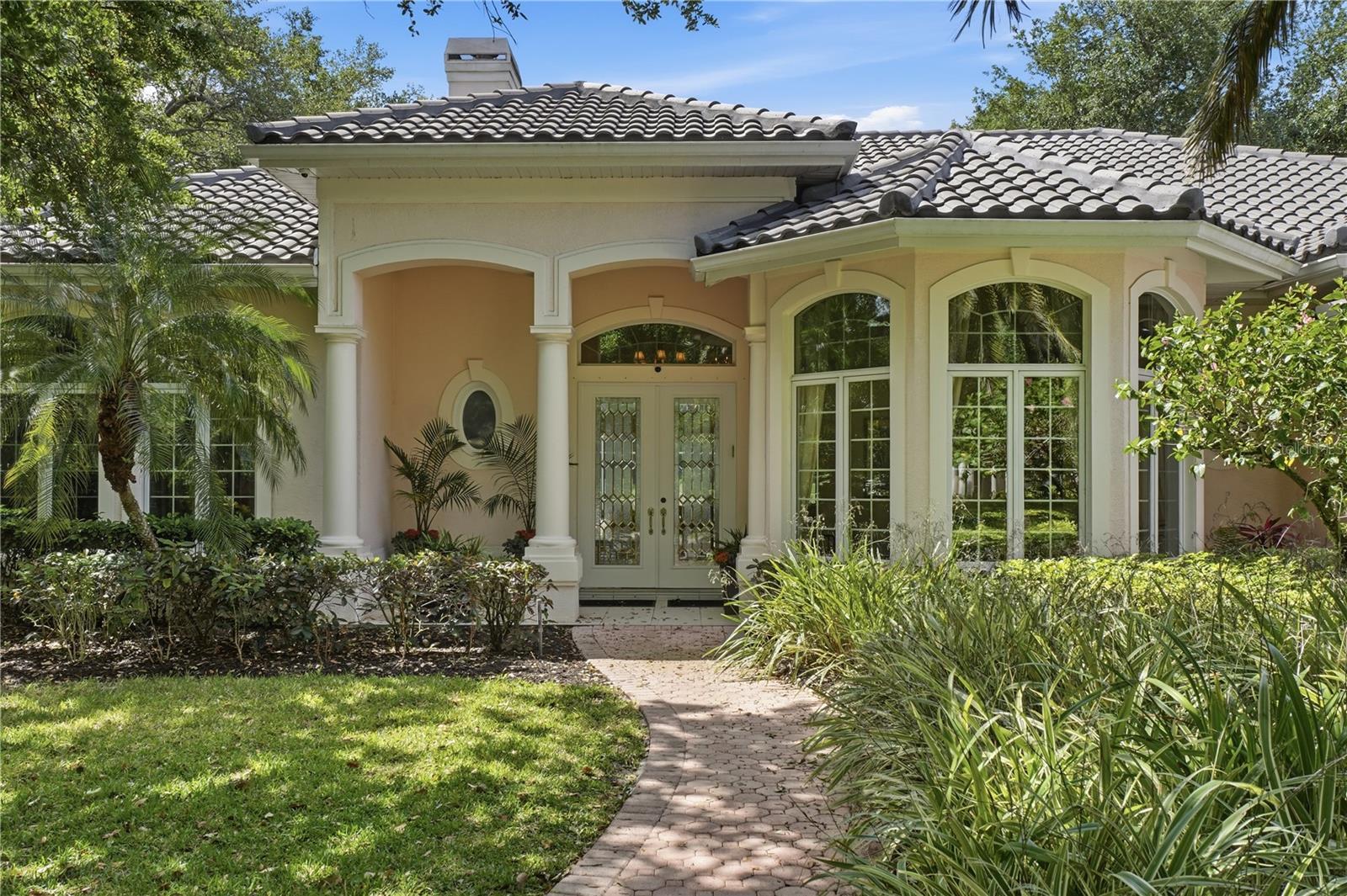 Image 6 of 78 For 402 Macewen Drive