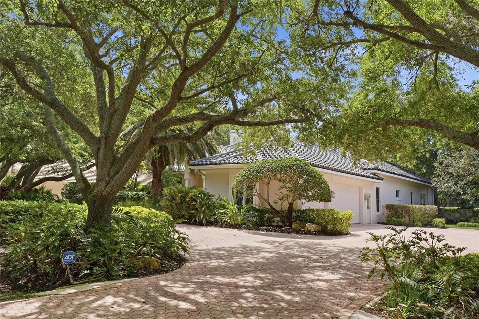 Image 9 of 78 For 402 Macewen Drive