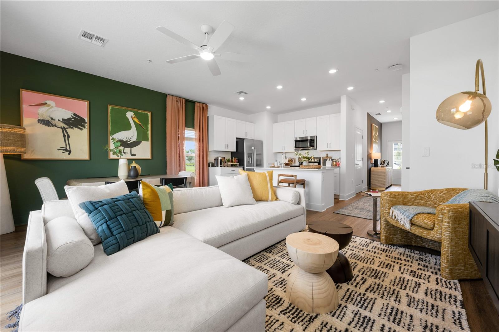 Image 2 of 31 For 2500 Everson Street 7-2